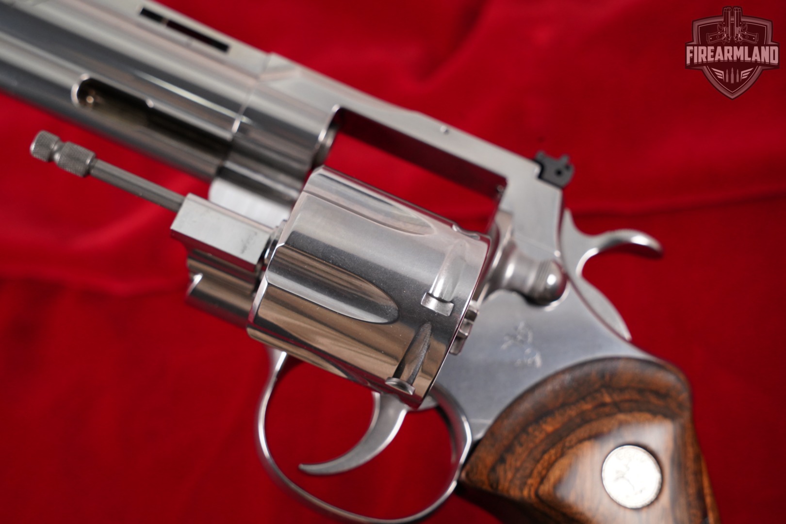 DESIRED Colt Python 357 Magnum 6" Stainless +ORIG CASE-img-11