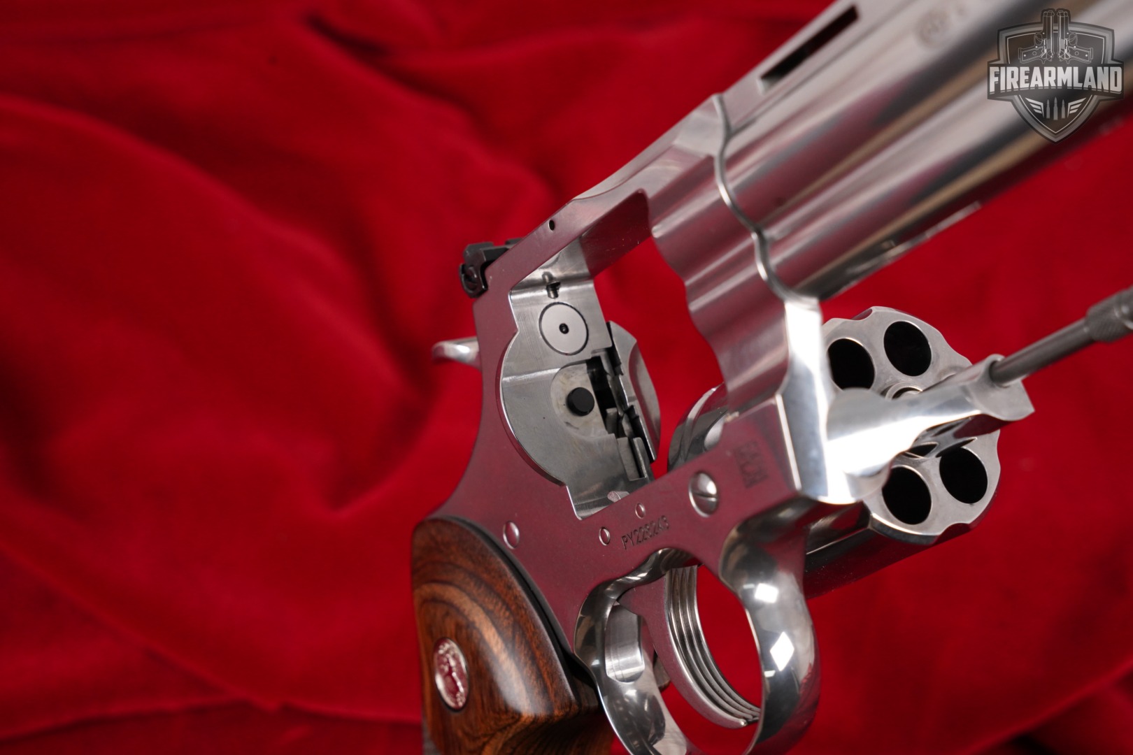 DESIRED Colt Python 357 Magnum 6" Stainless +ORIG CASE-img-13