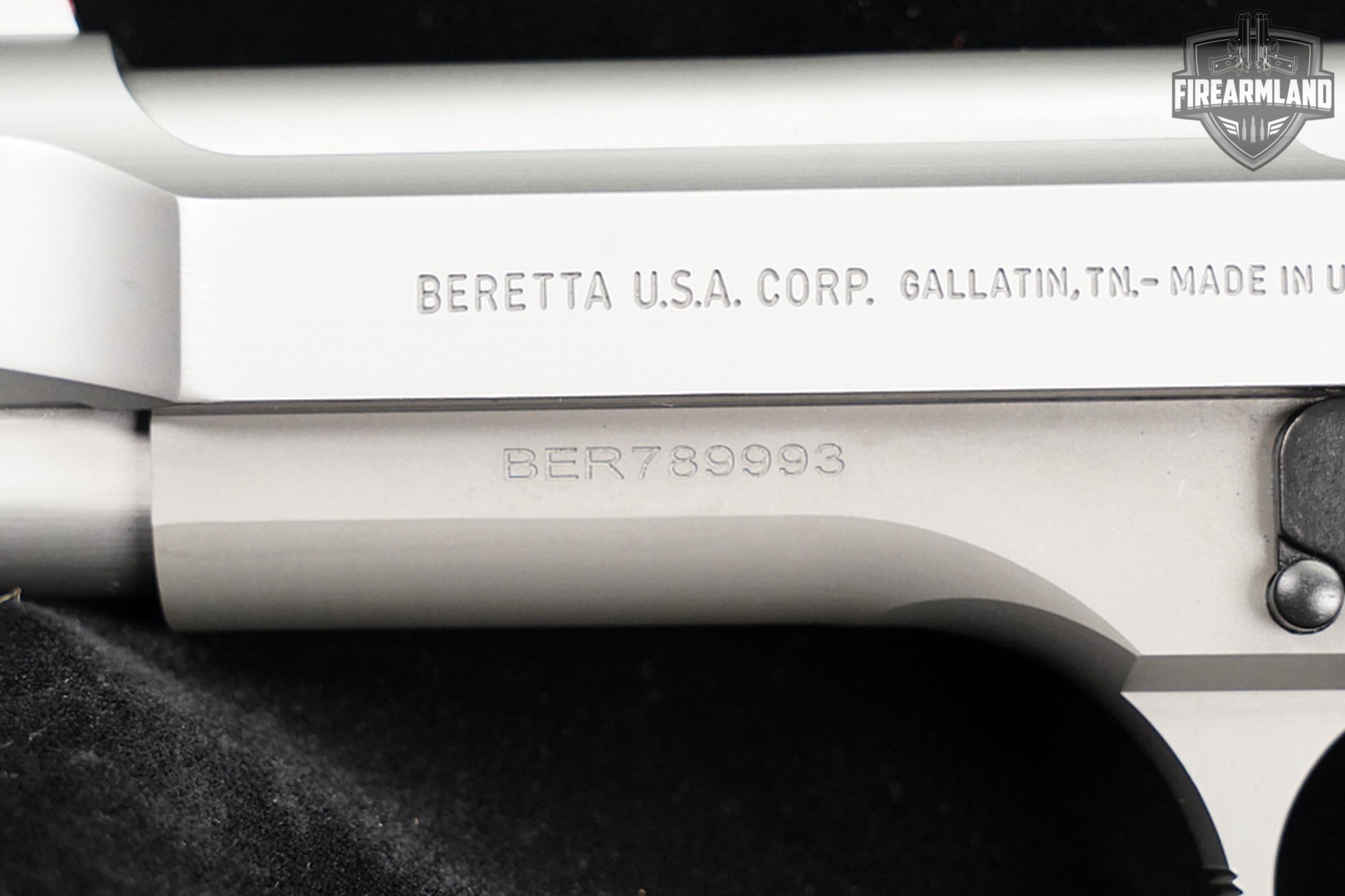 Beretta 92FS Inox 9mm 4.9" Stainless 92 FS +3 MAGS & ORIG CASE-img-13
