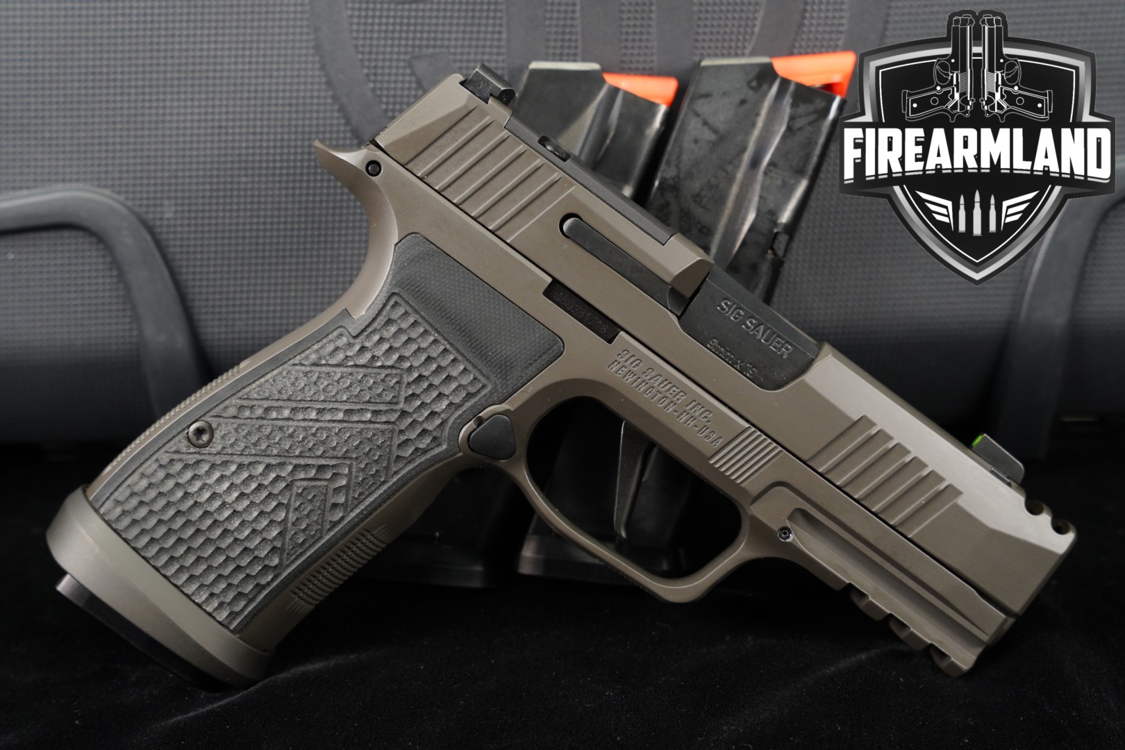 Sig Sauer P365 AXG Legion 9mm Luger Legion Gray in Excellent Condition Thumbnail