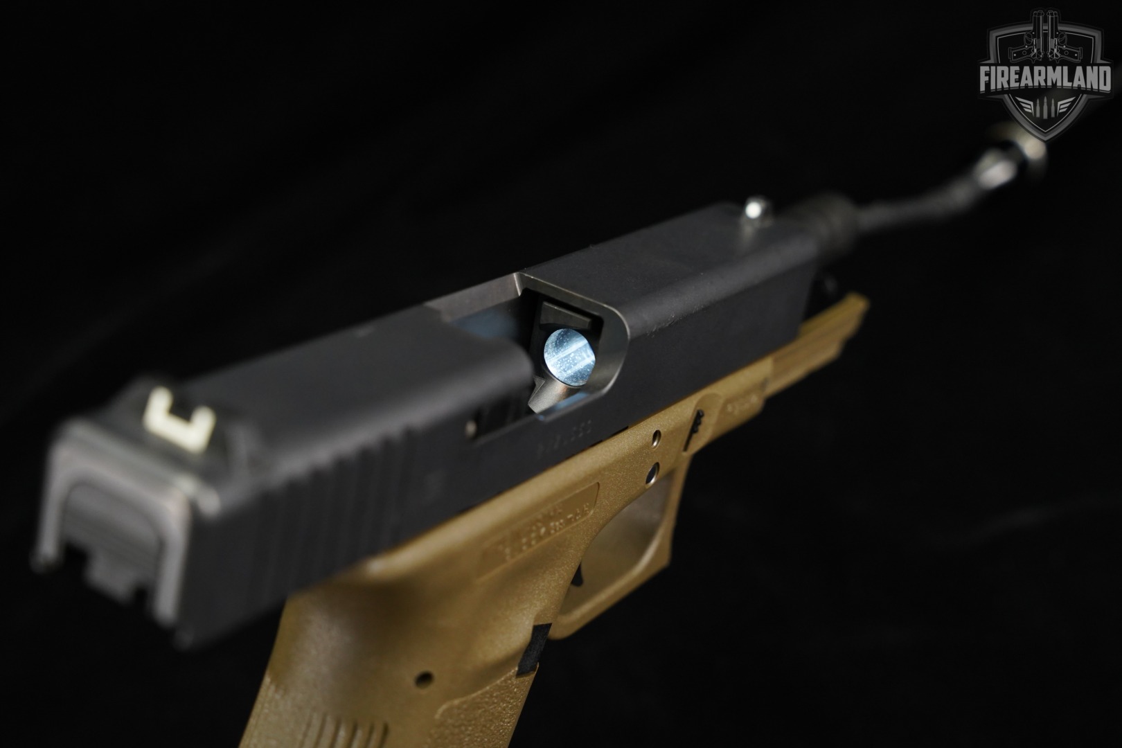 Glock 17 Gen3 G17 Gen 3 9mm 4.49" FDE +THREE MAGS-img-10