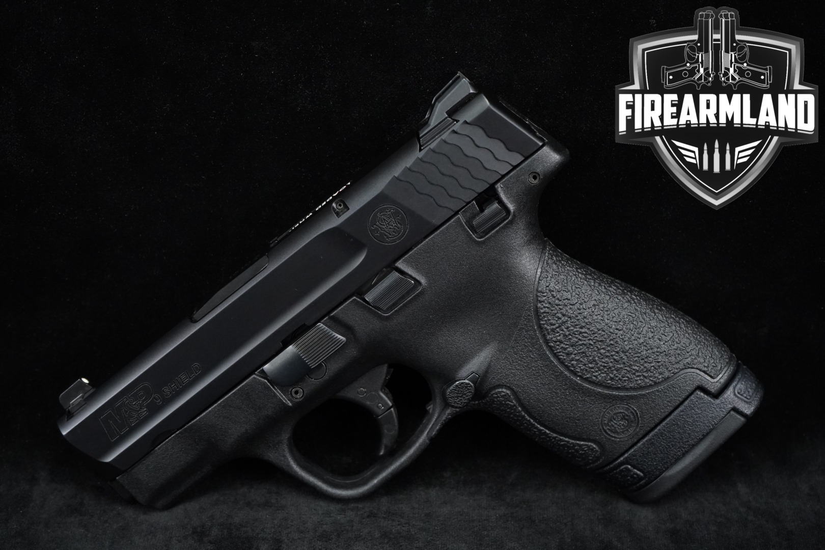 Smith & Wesson (S&W) M&P9 Shield First Generation; California Compliant; Loaded Chamber Indicator; Manual Thumb Safety; Magazine Disconnect Safety 9mm Luger (9x19 Para) Black in Very Good Condition Thumbnail