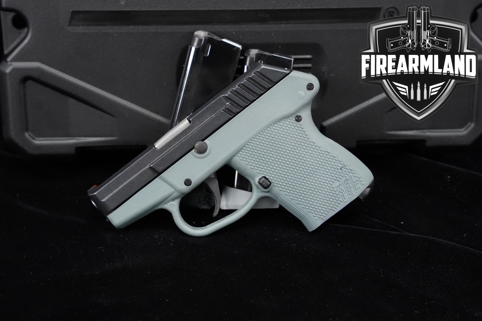 Kel-Tec P-32 .32 ACP Two-Tone Black & Gray in Very Good Condition Thumbnail