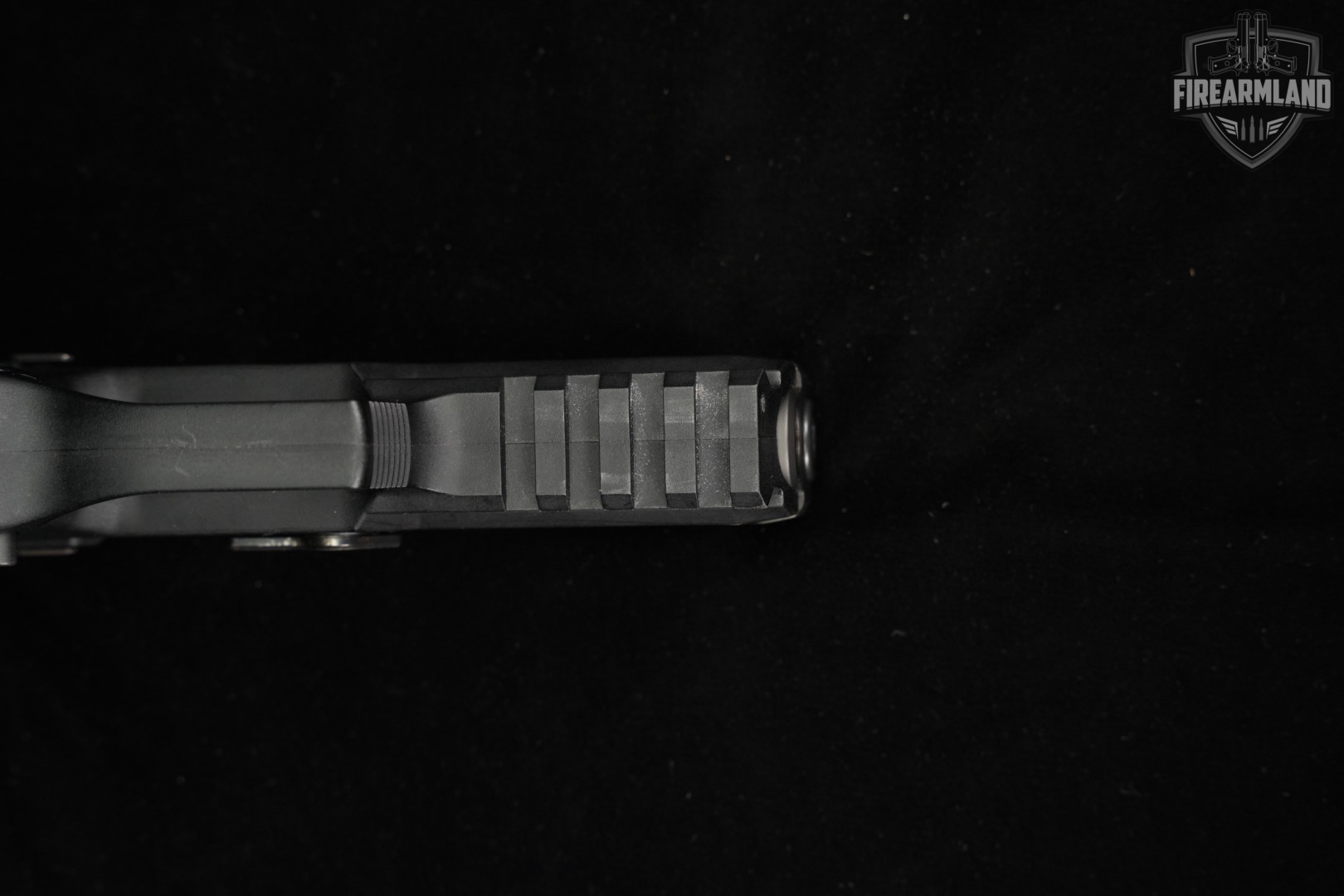 Sig Sauer P320 Compact 9mm 3.9" P-320 +6 MAGS & ORIG CASE-img-6