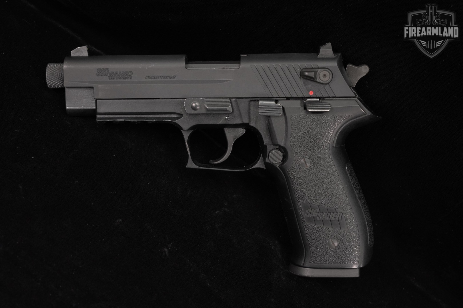Sig Sauer Mosquito 22LR 4.5" THREADED +2 MAGS, ORIG BOX & HOLSTER-img-3