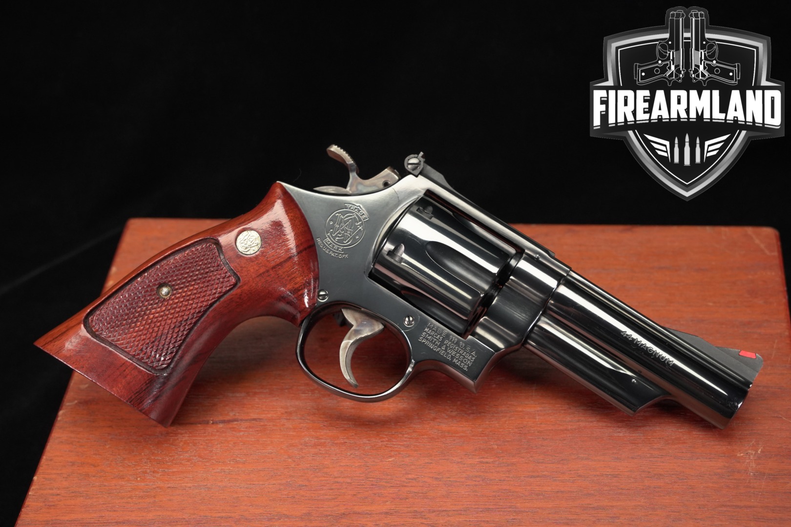 1977 Smith & Wesson (S&W) Model 29-2 .44 Rem Magnum High Polish Blued in Very Good Condition Thumbnail