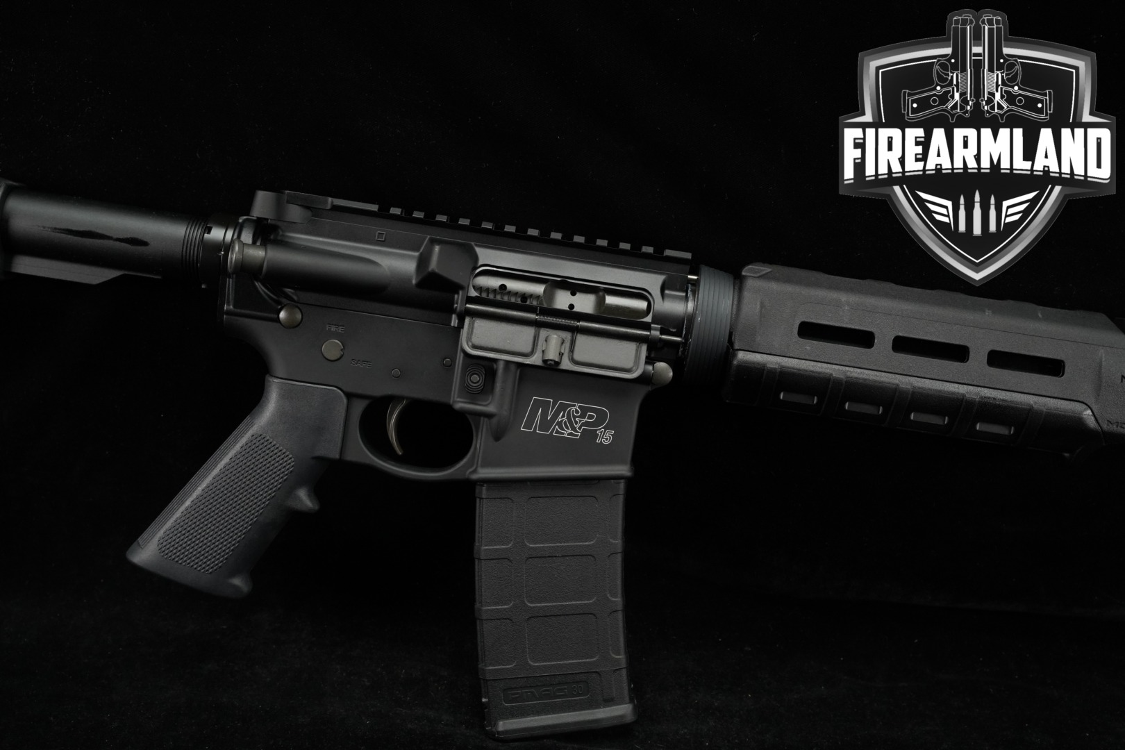 Smith & Wesson (S&W) M&P-15 Sport II, Optics Ready, M-LOK 5.56mm NATO Black in Very Good Condition Thumbnail