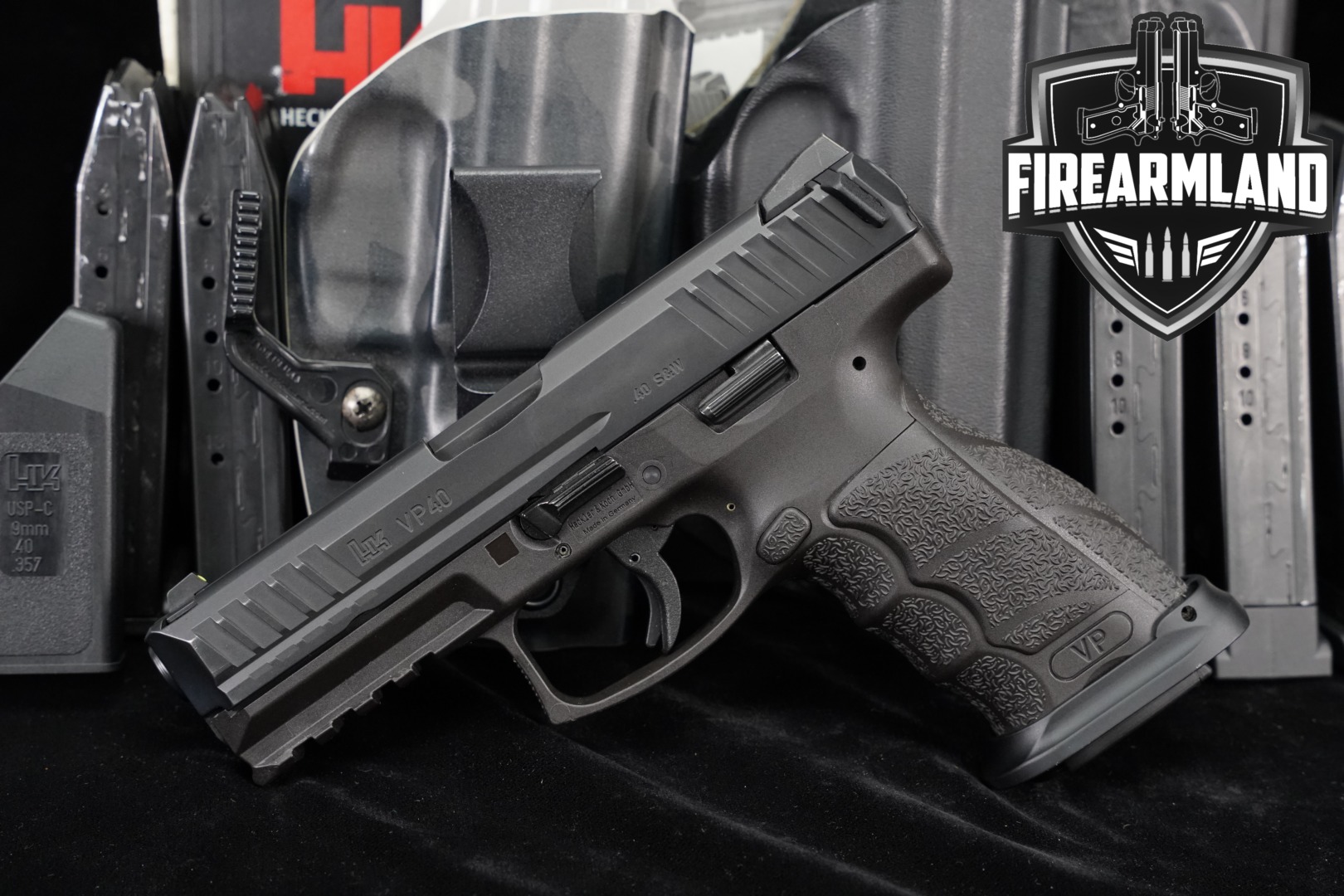 Heckler & Koch (H&K, HK) VP40 B .40 S&W Black in Very Good Condition Thumbnail