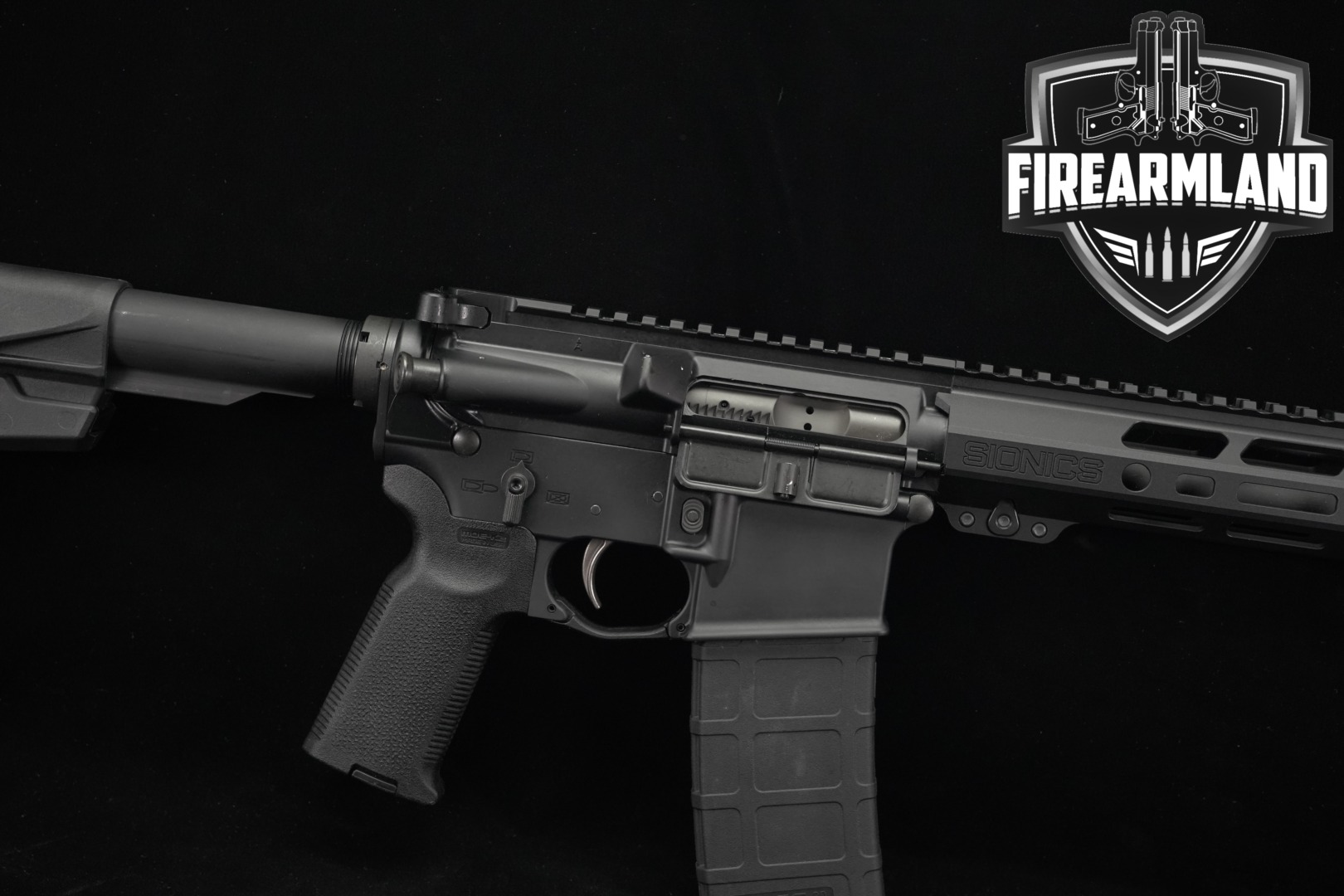 https://cash-for-arms-pictures.s3.amazonaws.com/rec98TA9pN4kxQJsy/1.jpg
