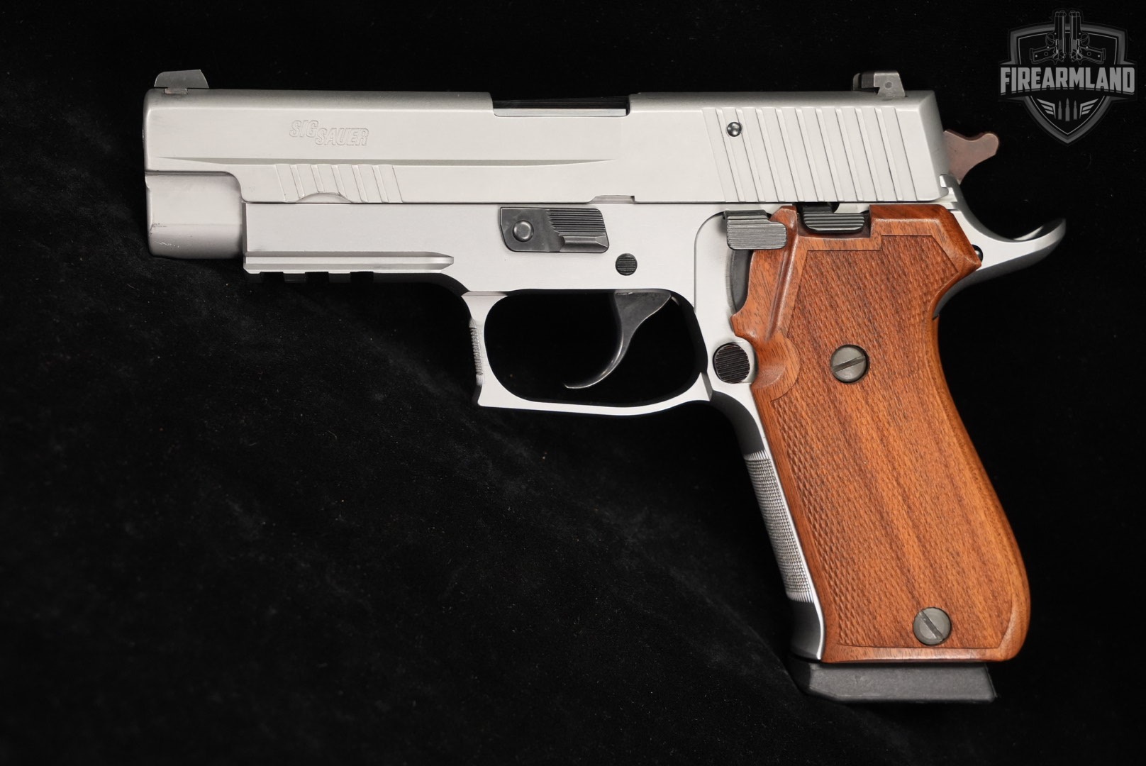 Sig Sauer P220 Stainless Elite 45 ACP 4.4" SRT P-220 +5 MAGS-img-4