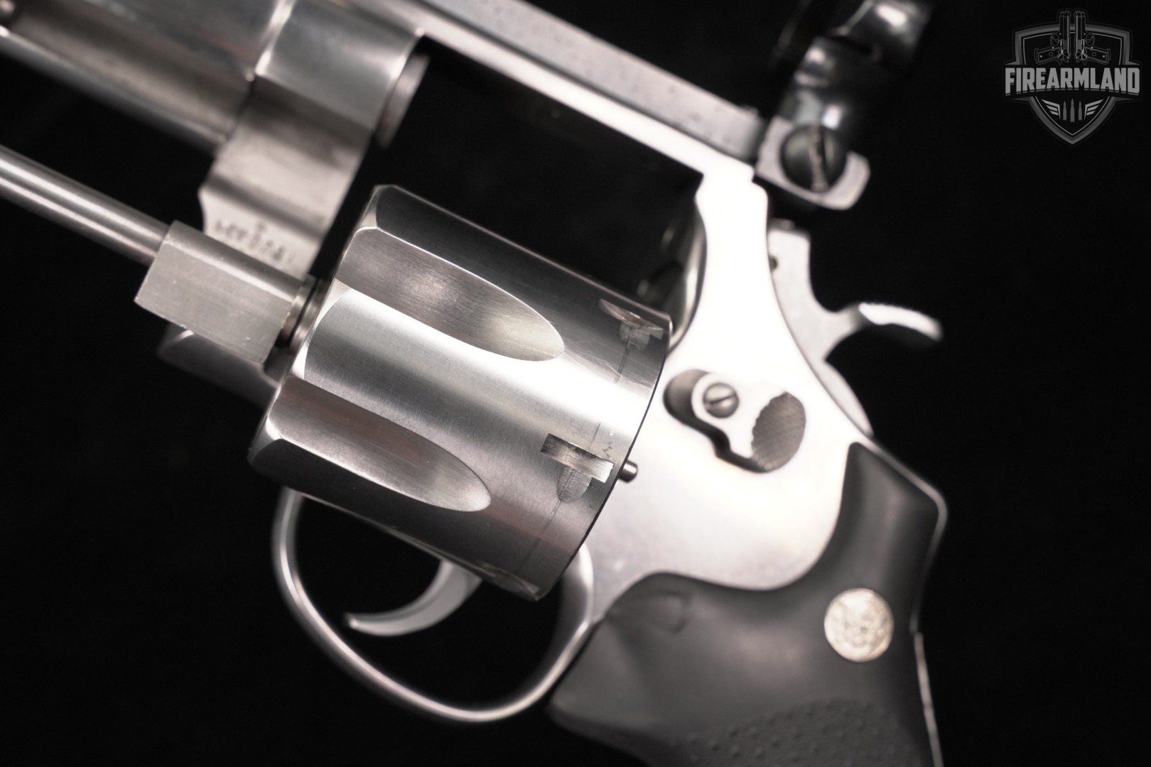 Smith & Wesson Model 629-3 Classic DX S&W 44 Rem Mag 8.375" +CASE-img-11