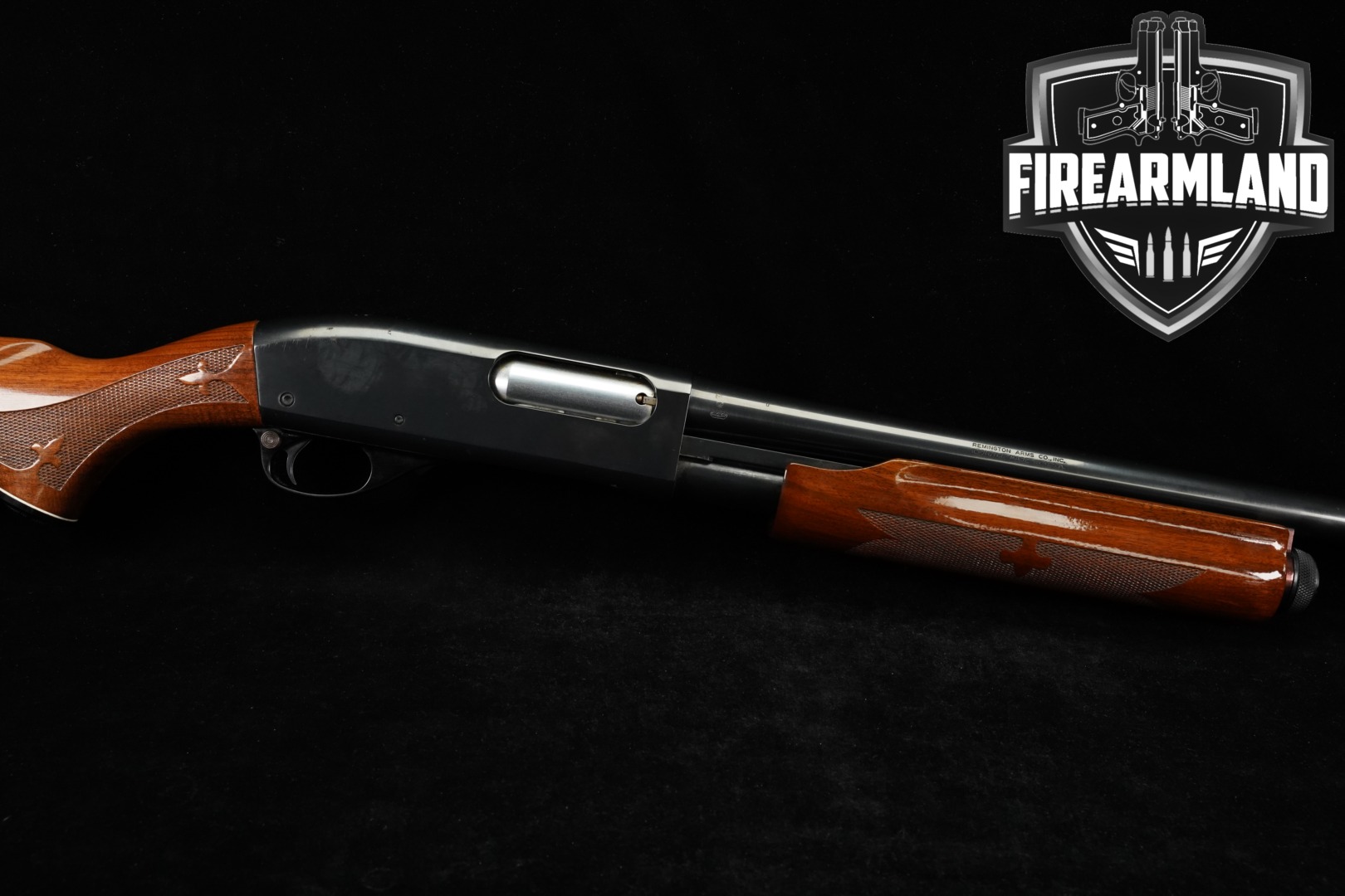 Remington Model 870 Wingmaster Magnum 12 Gauge Blued & Walnut in Good Condition Thumbnail