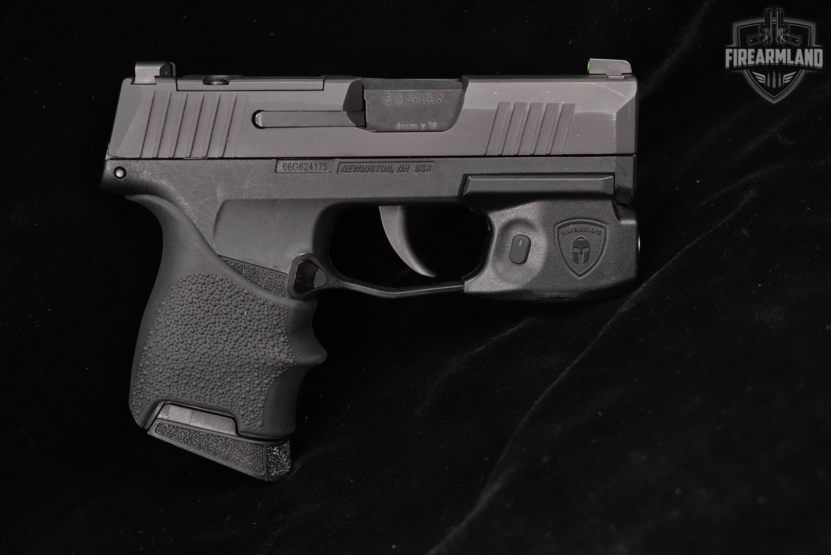 Sig Sauer P365 9mm 3.1 P 365 +3 MAGS, ORIG BOX, LIGHT, HOLSTER-img-4