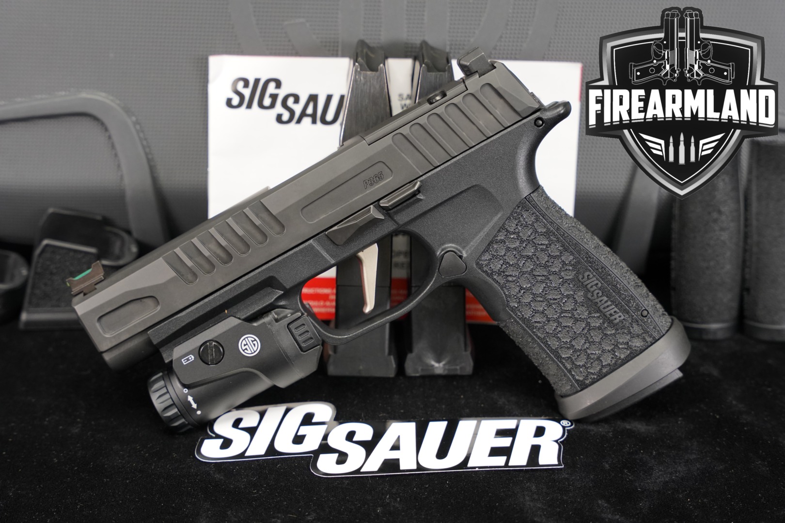 Sig Sauer P365 FUSE, 10-Round 9mm Luger Black in Excellent Condition Thumbnail