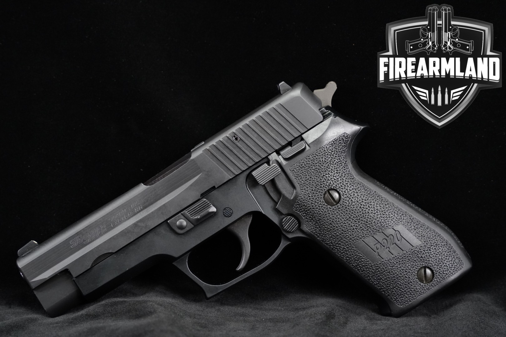 2003 Sig Sauer P220 Classic Line Pre-Rail German Stamped-Slide .45 ACP Black in Very Good Condition Thumbnail