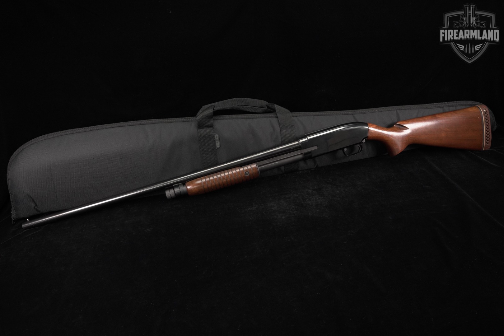 1961-1962 Winchester Model 12 Featherweight 28 Blued & Walnut M12 +CASE-img-2