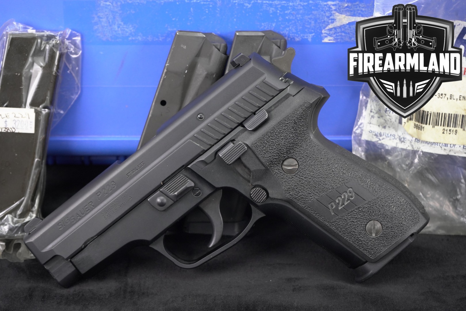 Sig Sauer P229 .40 S&W Black in Very Good Condition Thumbnail