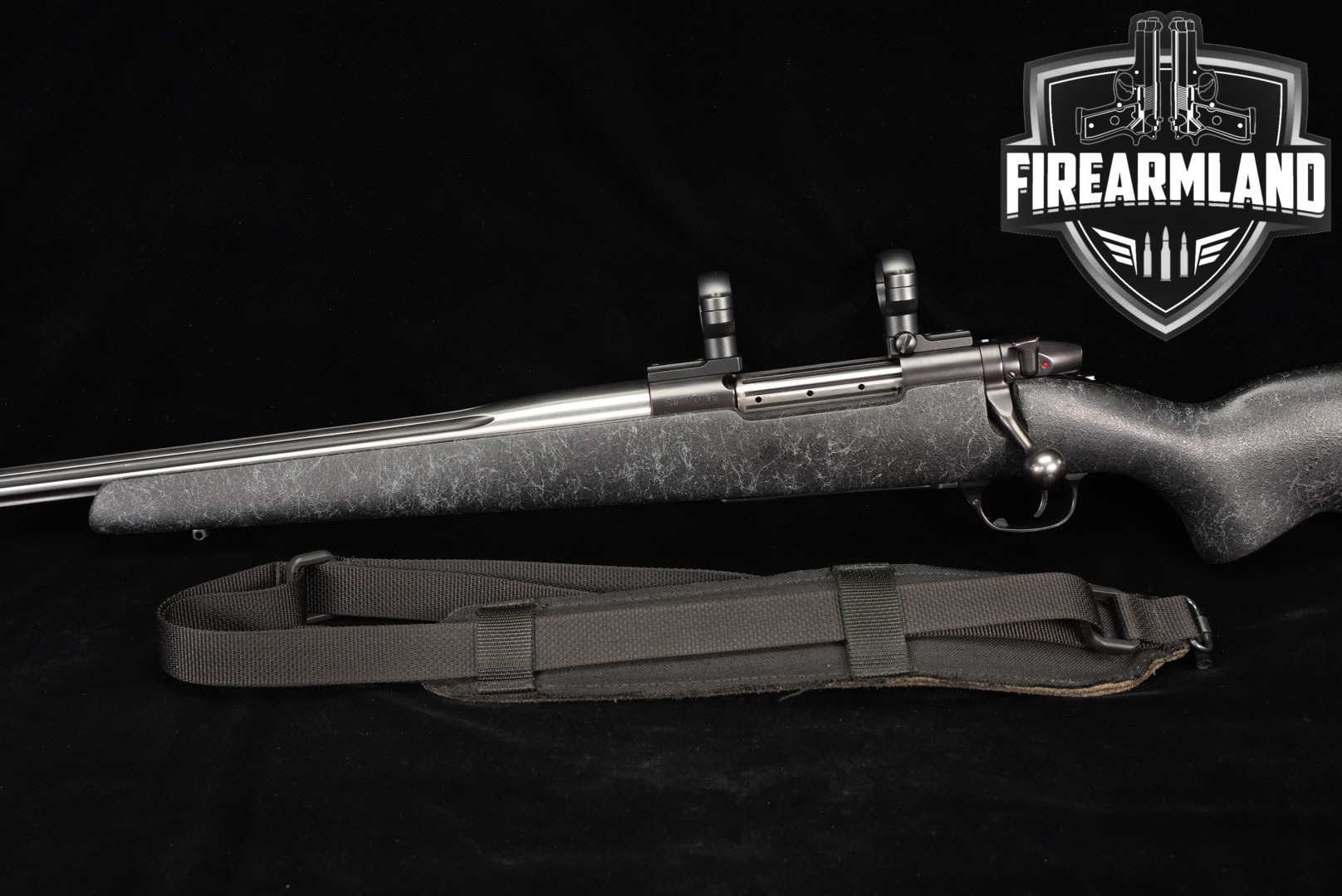 Weatherby Mark V Accumark Left-Hand .338-378 Wby. Mag. Stainless & Black/Gray Spiderweb in Very Good Condition Thumbnail