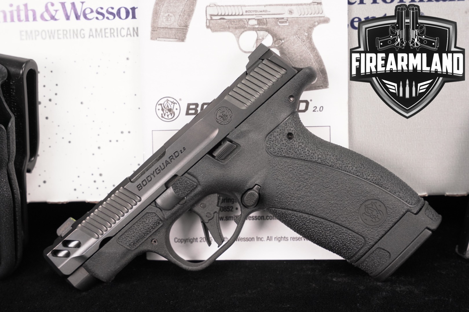 Smith & Wesson (S&W) Bodyguard 2.0 Performance Center Carry Comp NTS .380 ACP Gray Armornite in Excellent Condition Thumbnail