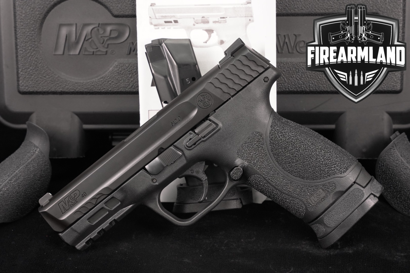 Smith & Wesson (S&W) M&P40 M2.0 Compact, No Thumb Safety .40 S&W Black in Very Good Condition Thumbnail