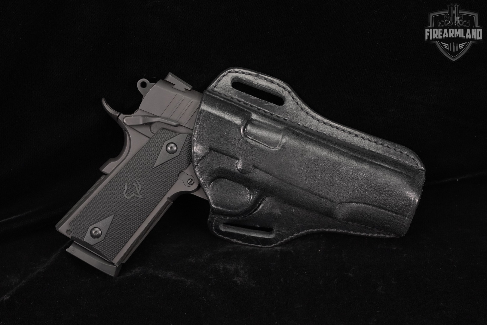 Taurus 1911 Full-Size 45 ACP 5" +2 MAGS, ORIG CASE & HOLSTER-img-15
