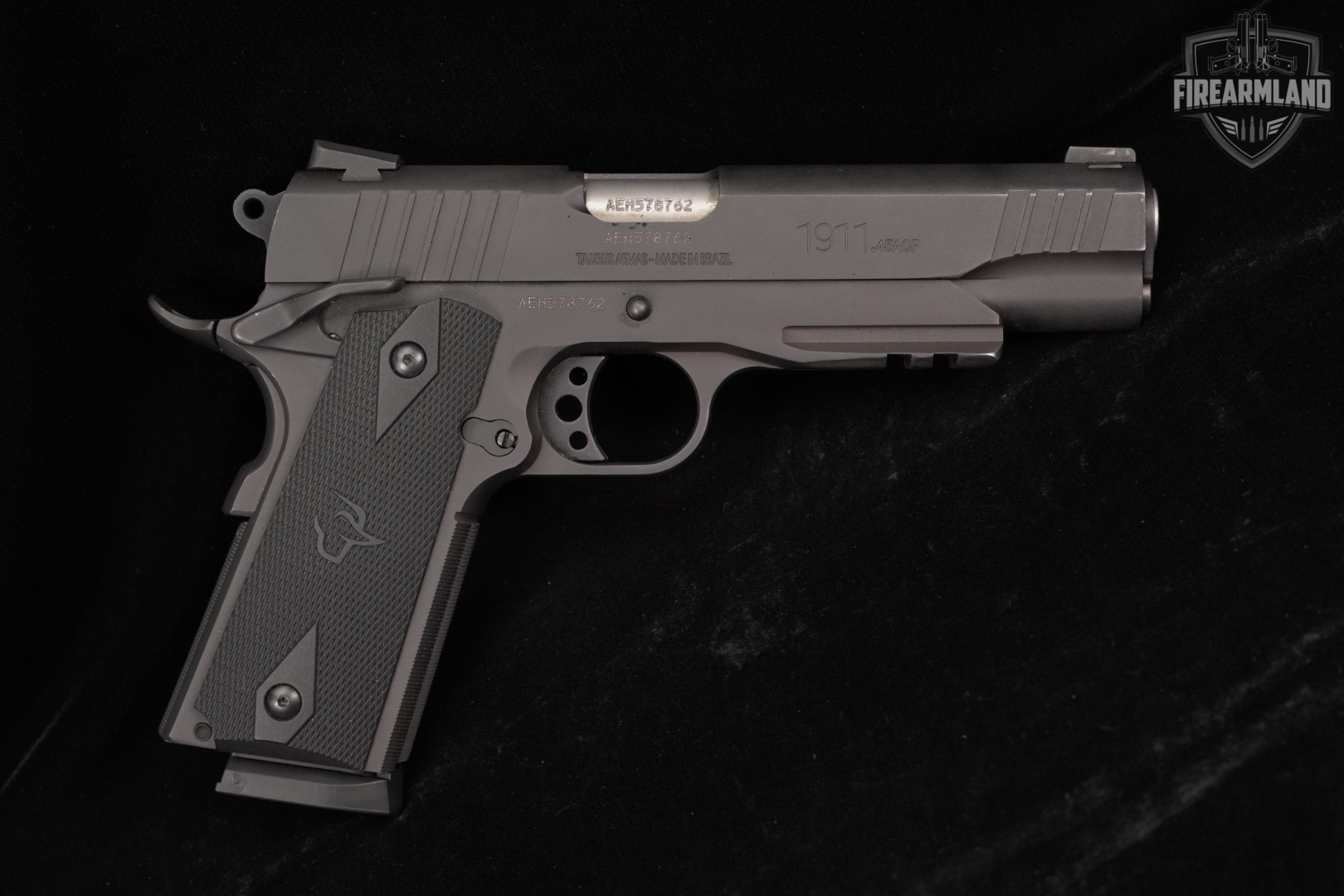 Taurus 1911 Full-Size 45 ACP 5" +2 MAGS, ORIG CASE & HOLSTER-img-4