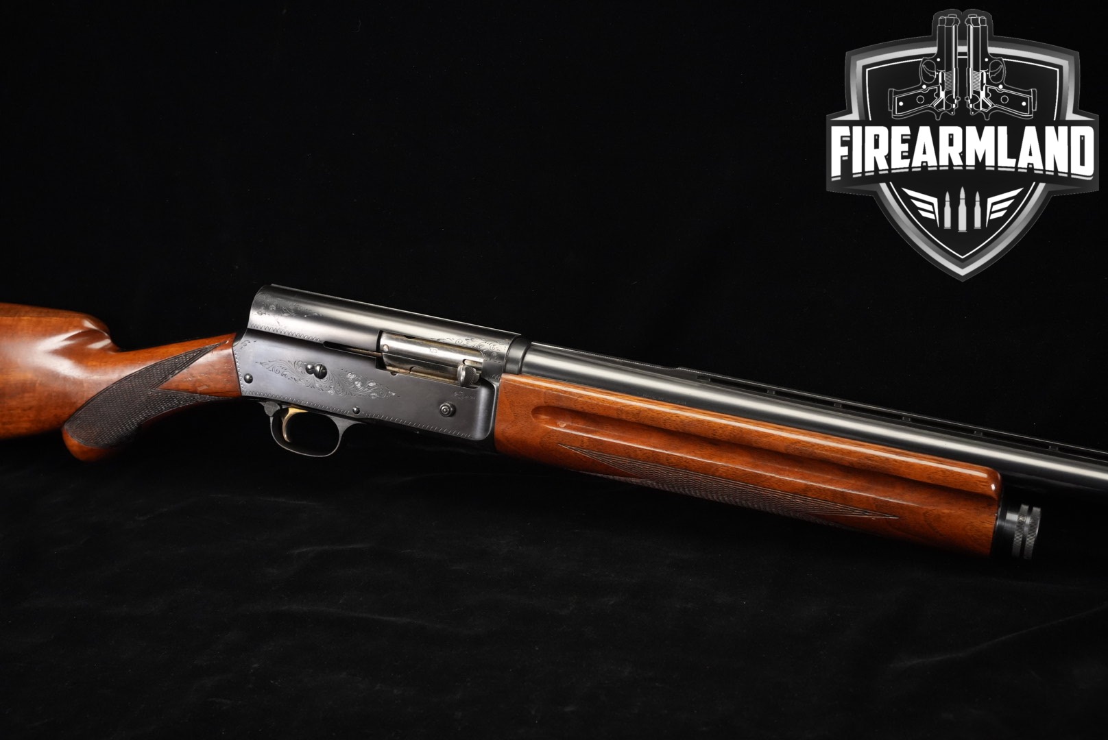 1957-1958 Browning Auto-5 Sweet Sixteen 16 Gauge Polished Blue & Walnut in Good Condition Thumbnail