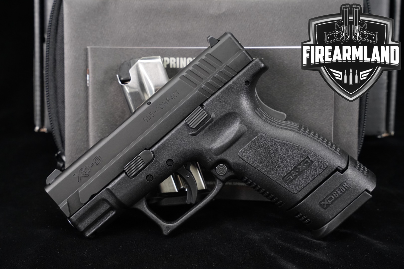 Springfield Armory XD 3" Sub-Compact, Low Capacity 9mm Luger Black in Very Good Condition Thumbnail