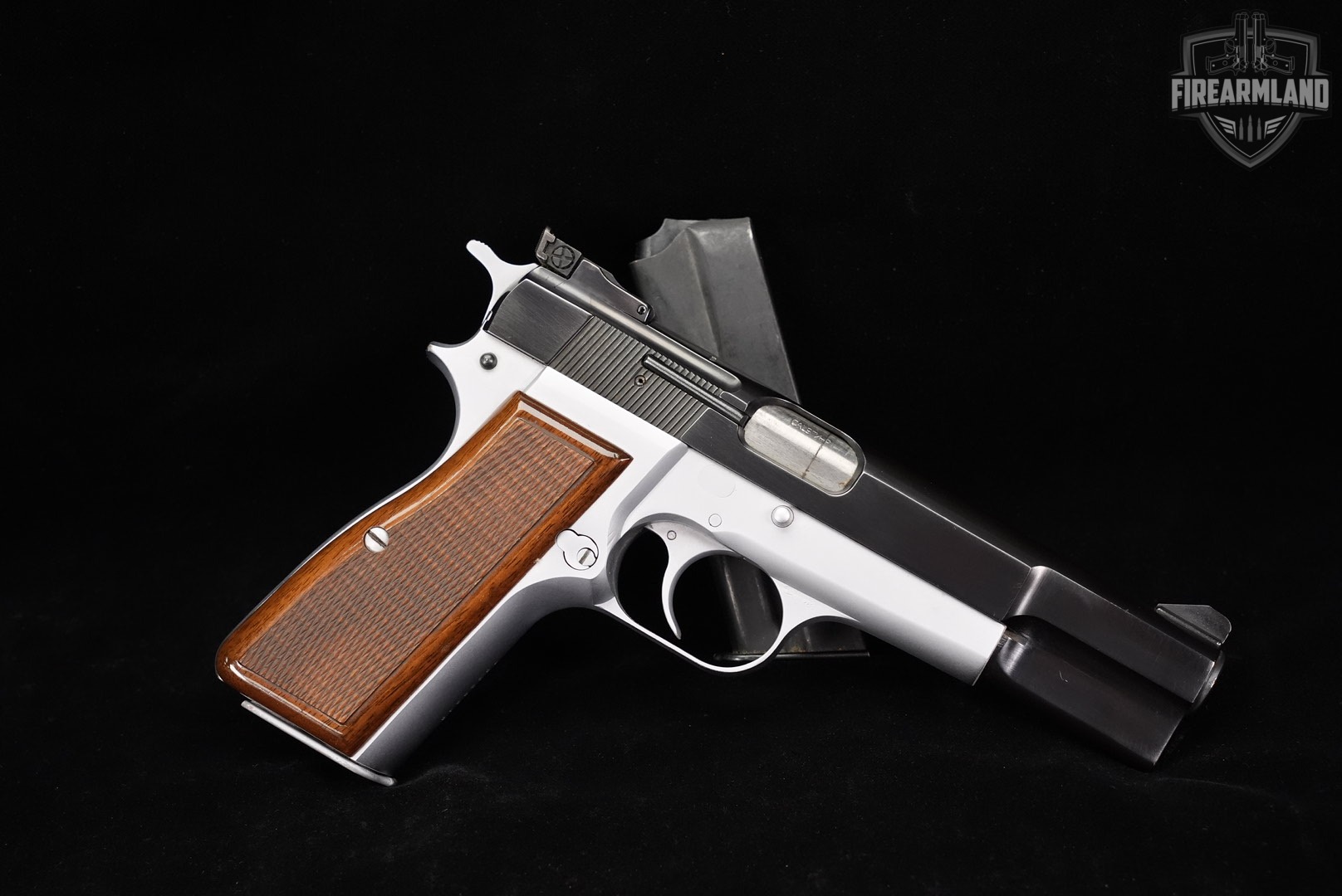 1976 Browning Hi-Power C-Series 9mm 4.625" BHP P35 P-35 +2 MAGS-img-2