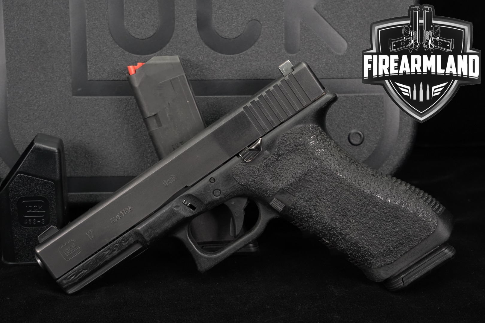 Glock G17 Gen 3 9mm Luger Black in Fair Condition Thumbnail