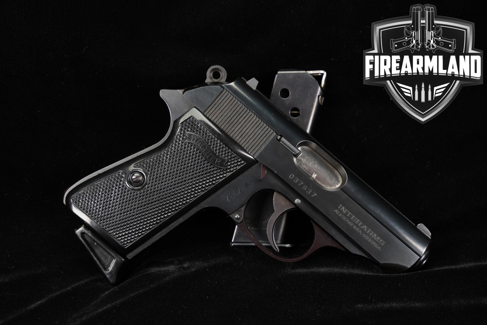 1978-1999 Walther PPK/S Interarms; Made in USA .380 ACP Blued in Good Condition Thumbnail