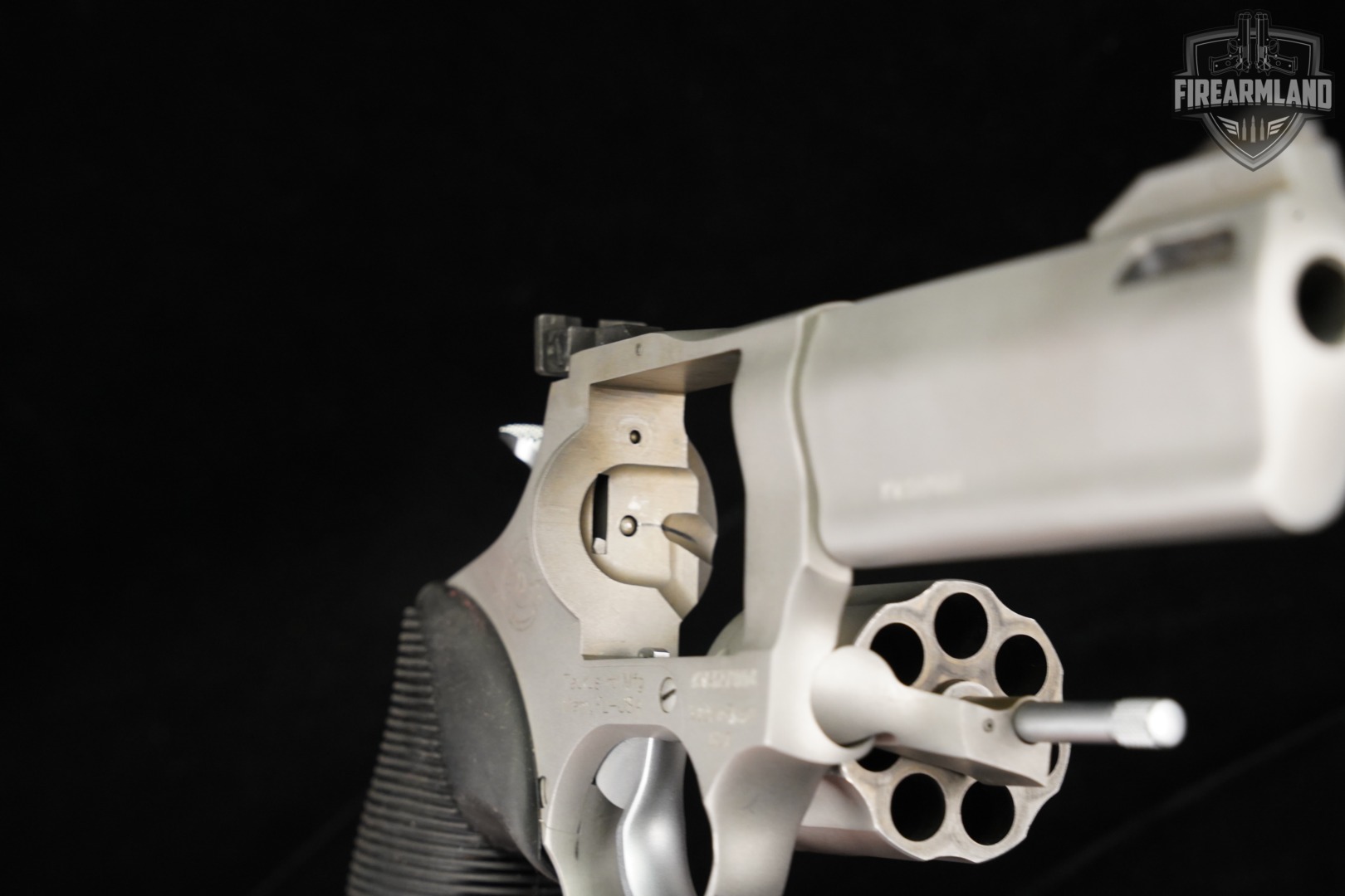 Taurus Model 627 Tracker 357 Magnum 4" Stainless M627 +ORIG CASE-img-13