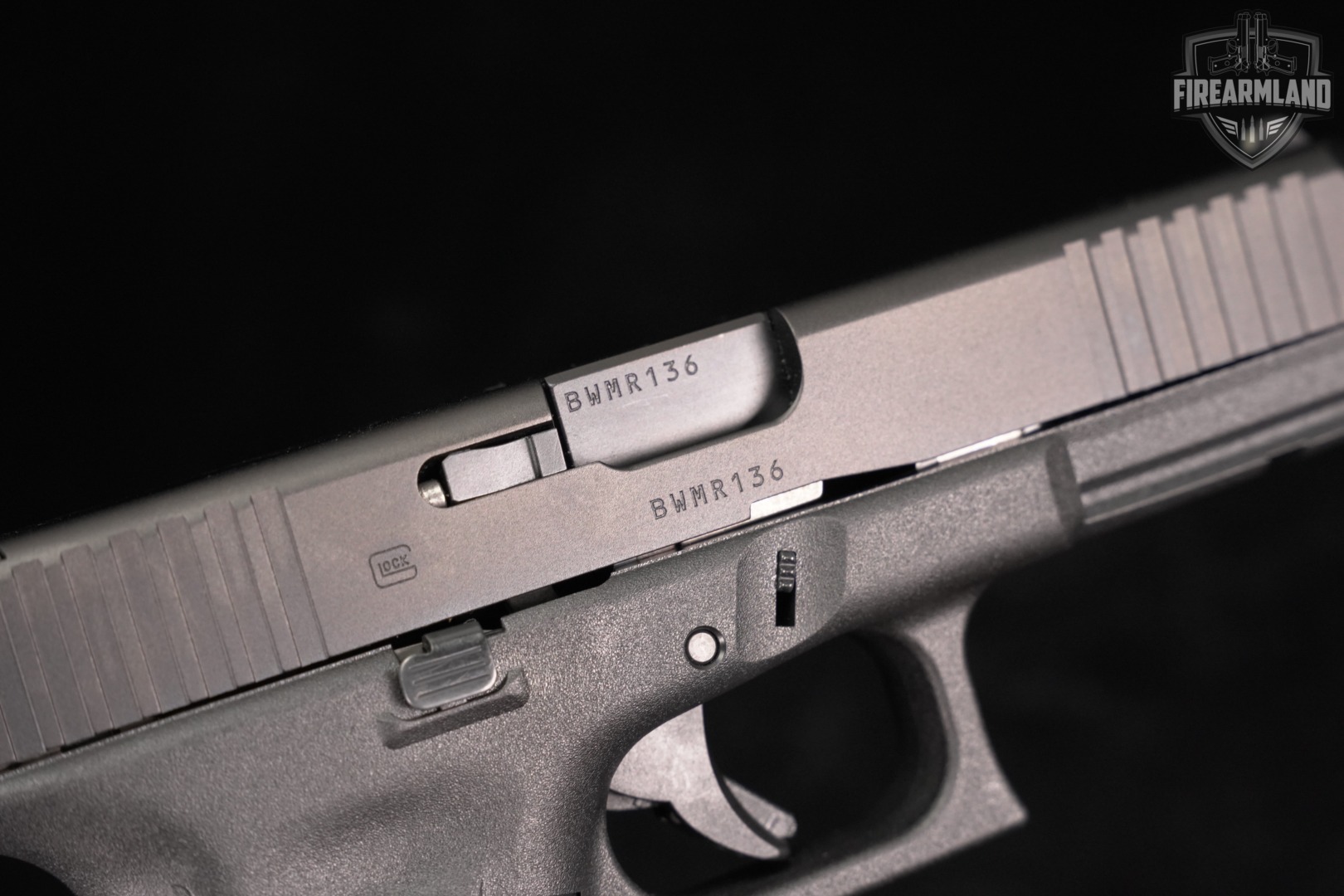 Glock 17 Gen5 G17 Gen 5 FS 9mm 4.49" +3 MAGS & ORIG CASE-img-12