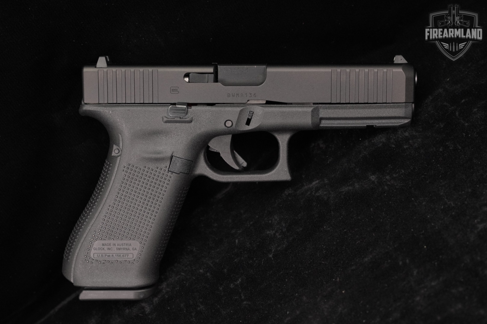 Glock 17 Gen5 G17 Gen 5 FS 9mm 4.49" +3 MAGS & ORIG CASE-img-4