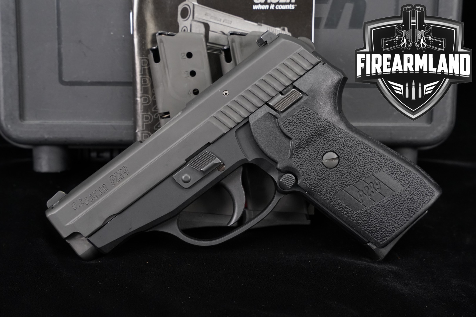 Sig Sauer P239 DAK 9mm Luger Black in Excellent Condition Thumbnail