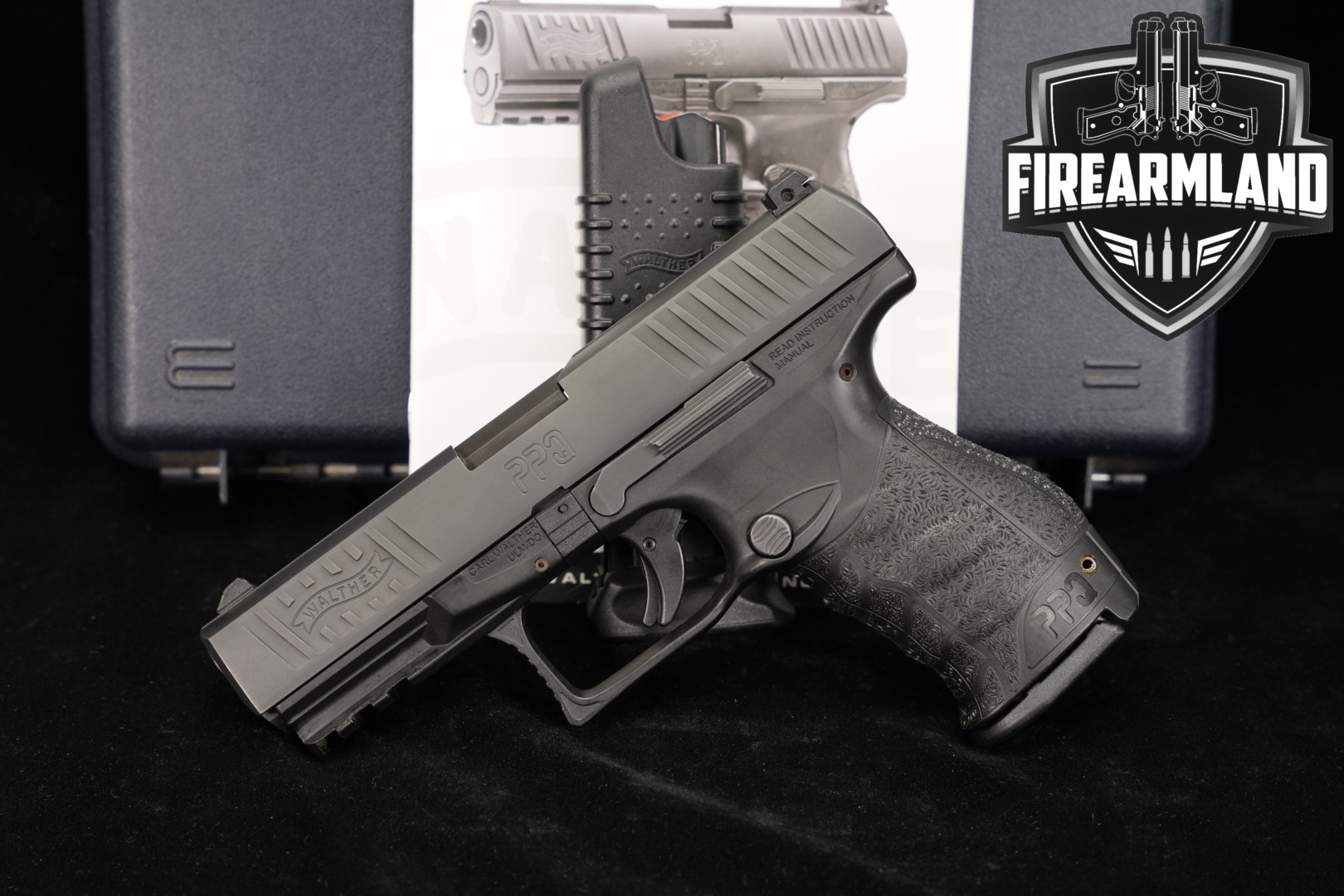Walther PPQ M1 Classic .40 S&W Black in Good Condition Thumbnail