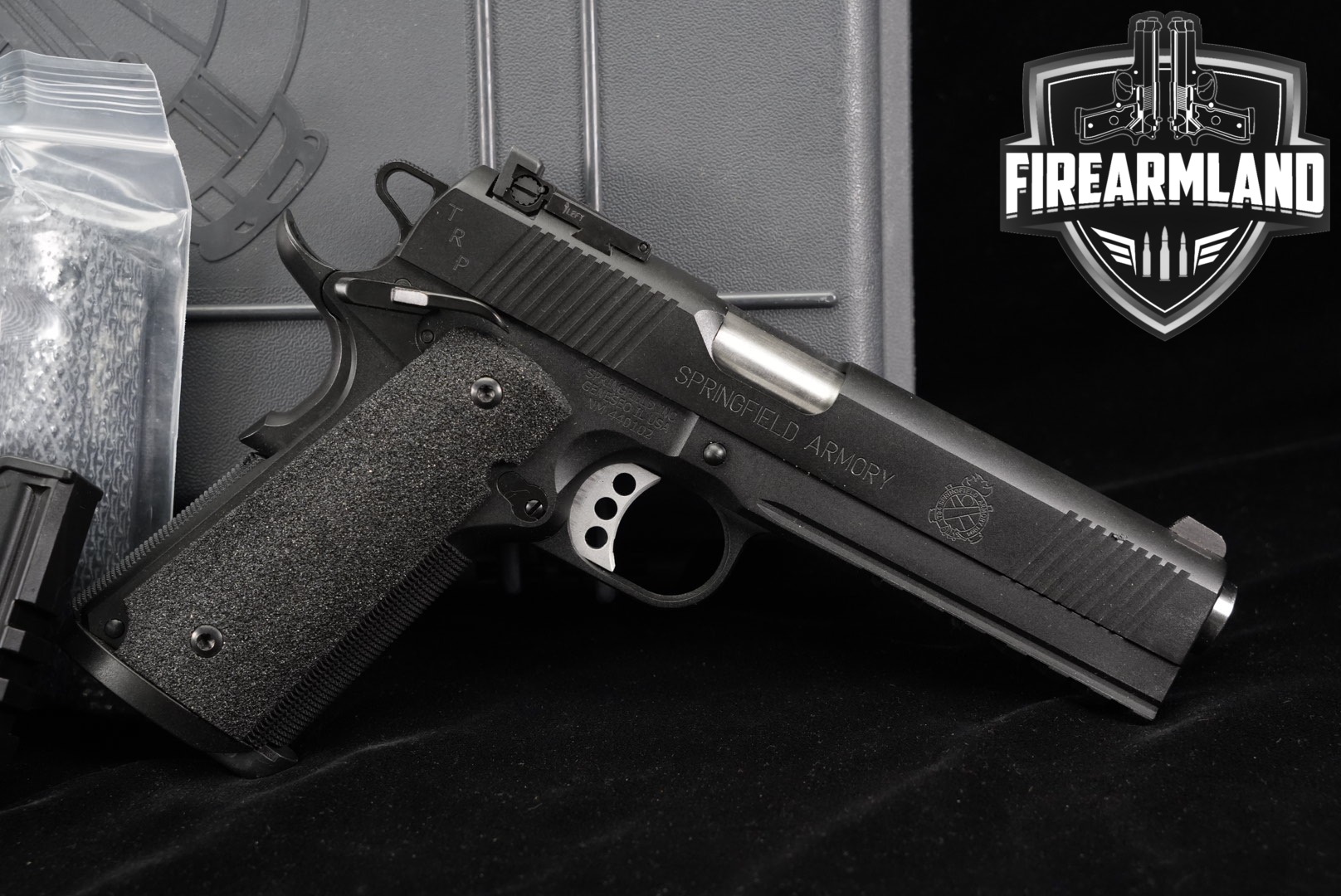 Springfield Armory 1911 TRP Operator Full Rail .45 ACP Black in Excellent Condition Thumbnail