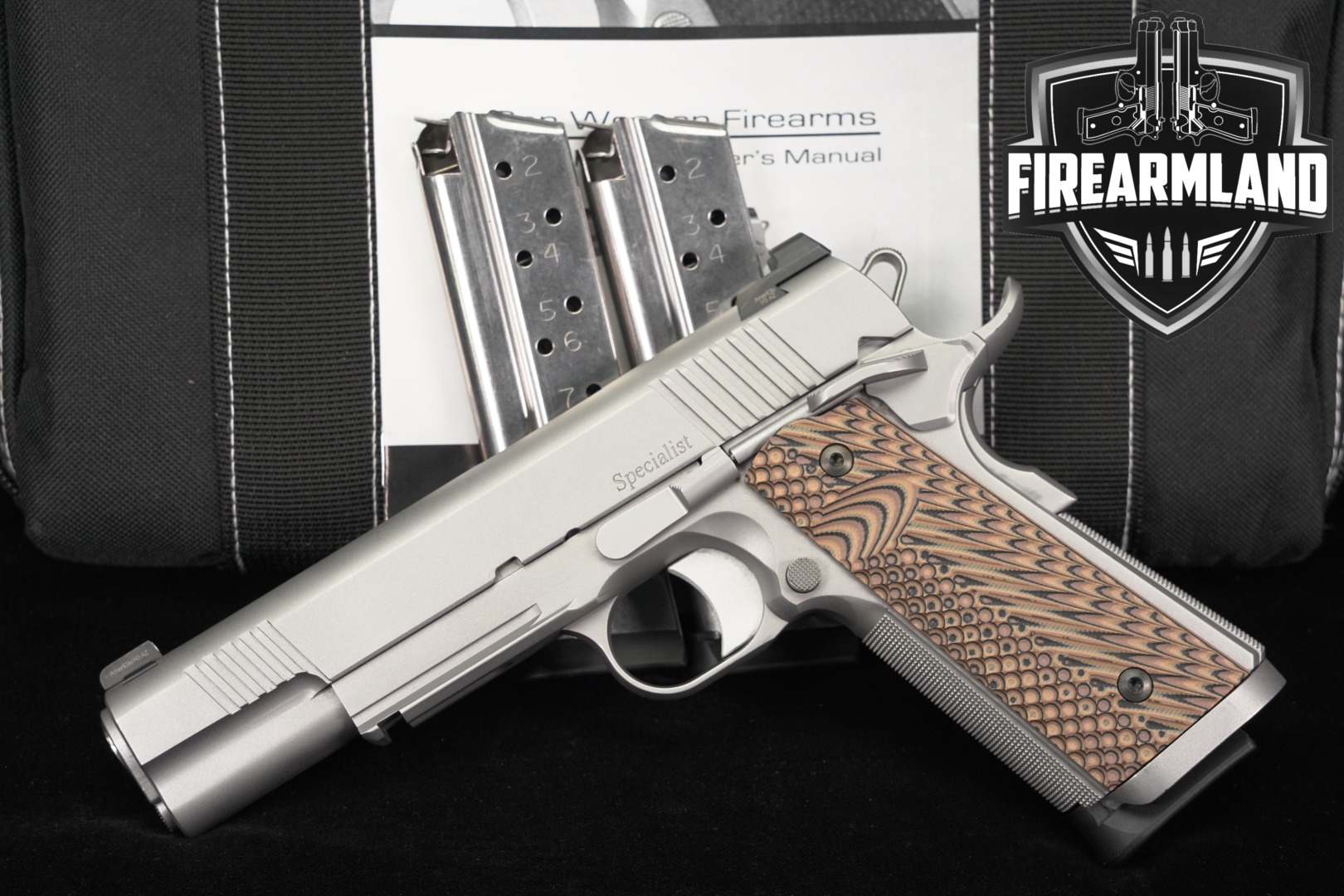 Dan Wesson Specialist 9mm Luger Bead-Blasted Stainless in Excellent Condition Thumbnail