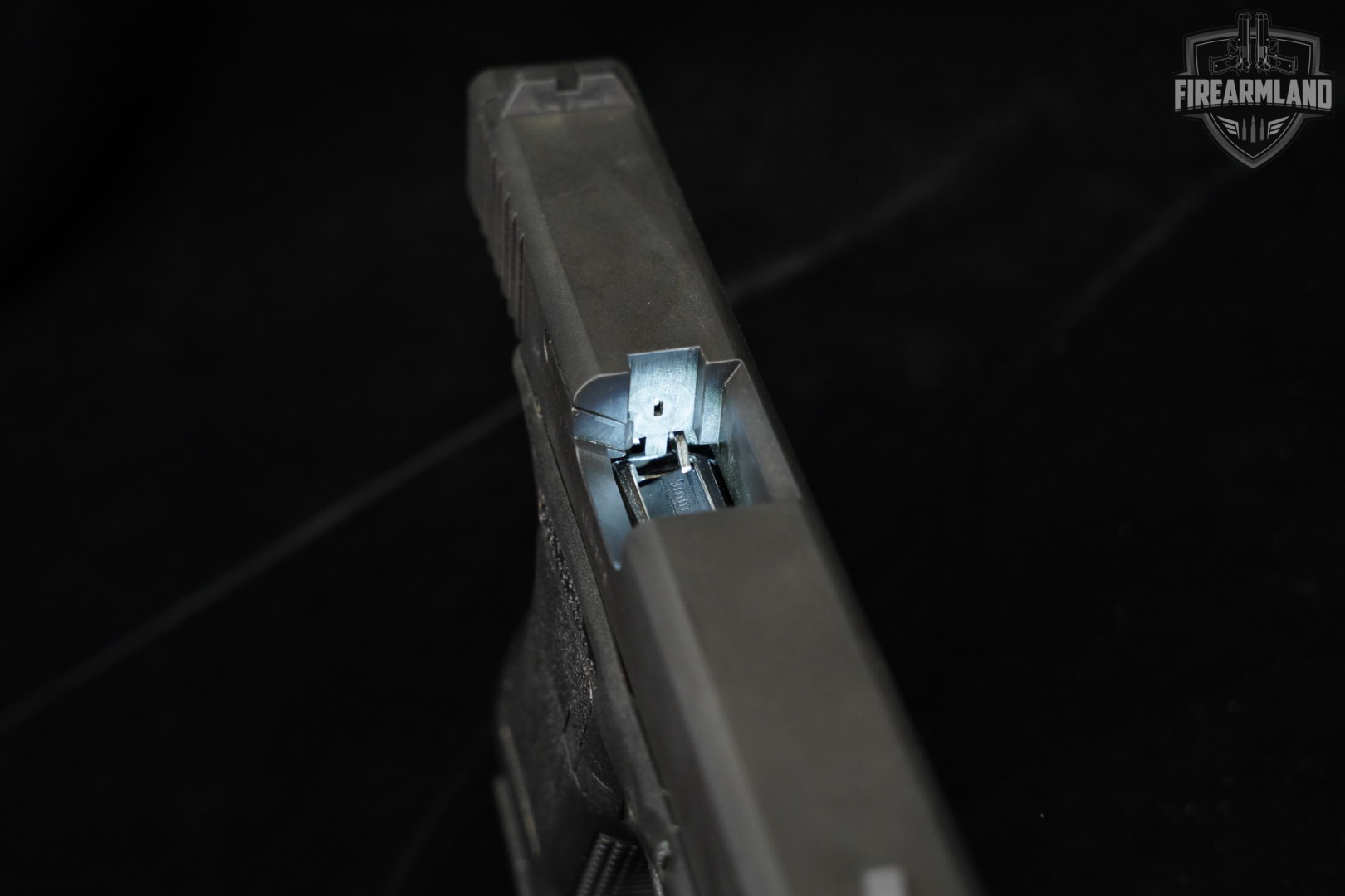 Glock 19 Gen2 G19 Gen 2 9mm 4.02 +TWO MAGS, CASE-img-12