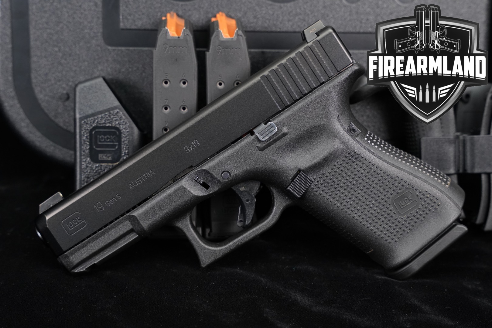 Glock G19 Gen5, Non-MOS 9mm Luger Black in Excellent Condition Thumbnail