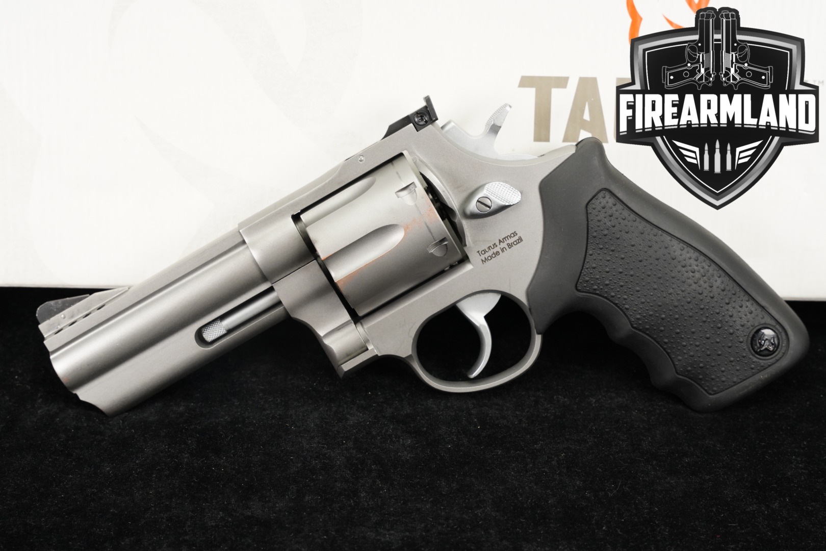Taurus Model 44 .44 Rem Magnum Stainless in Good Condition Thumbnail