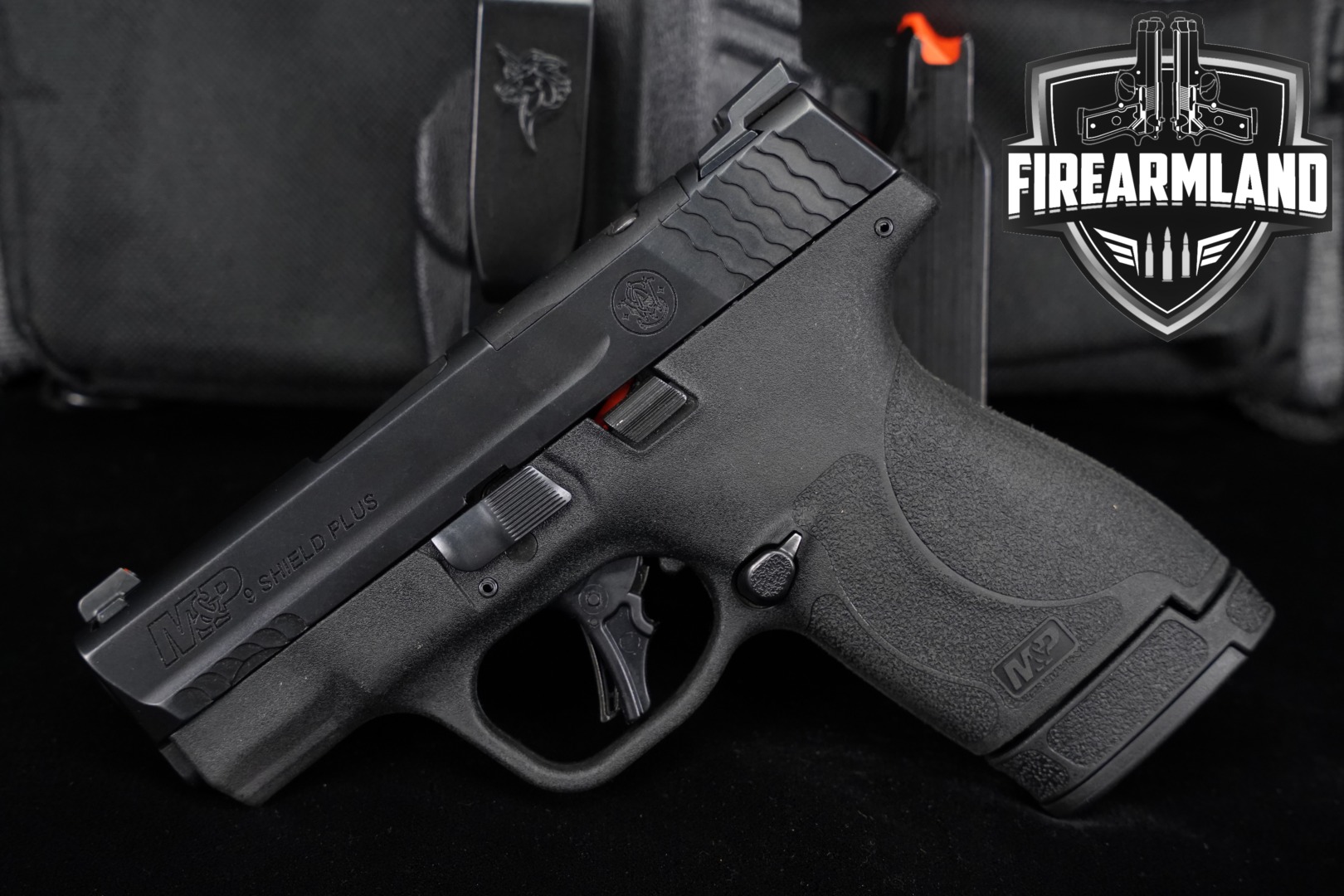 Smith & Wesson (S&W) M&P9 Shield Plus Optics Ready, No Thumb Safety 9mm Luger Black in Very Good Condition Thumbnail