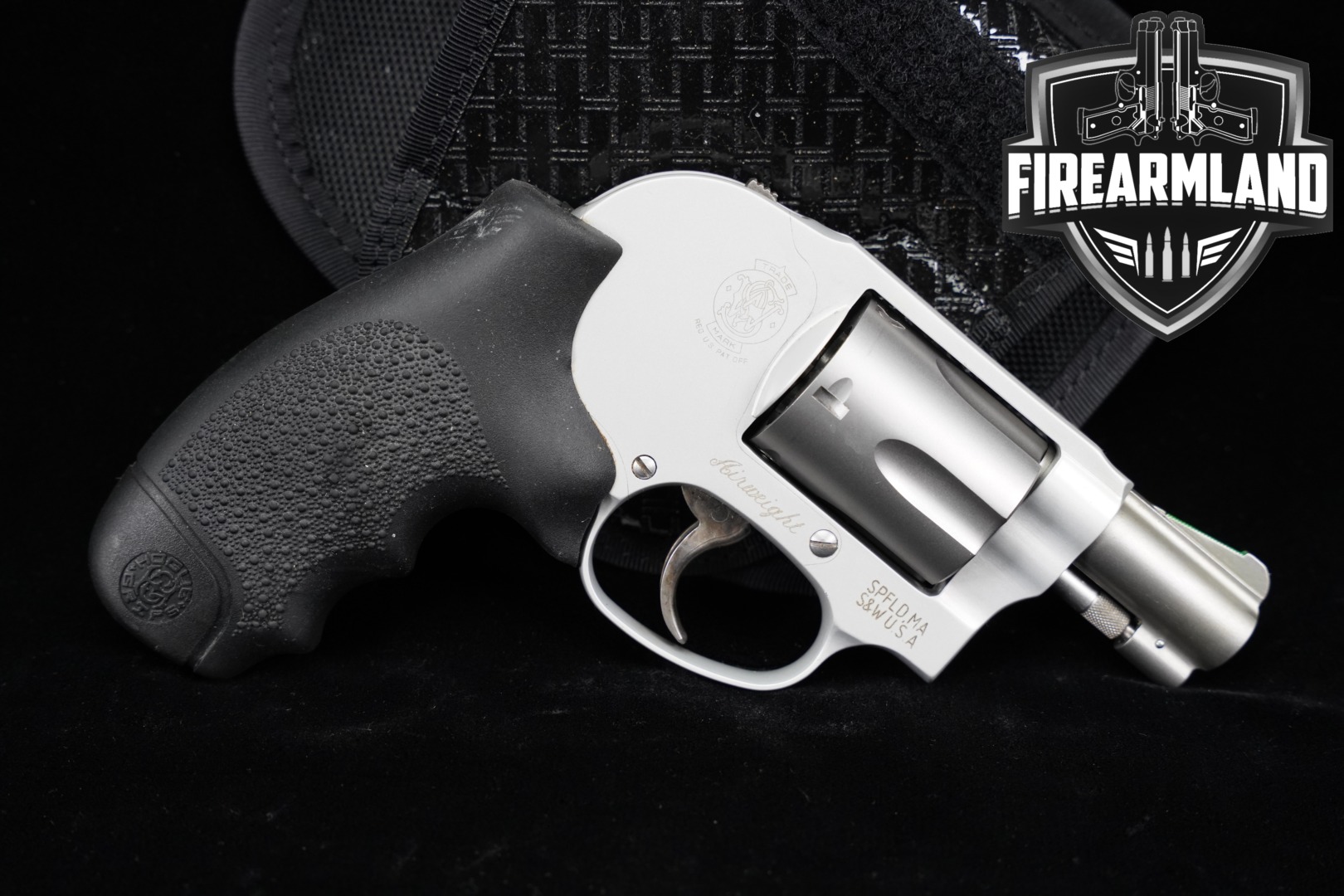 Smith & Wesson (S&W) Model 638-3 Airweight Bodyguard .38 Special +P Matte Stainless in Very Good Condition Thumbnail