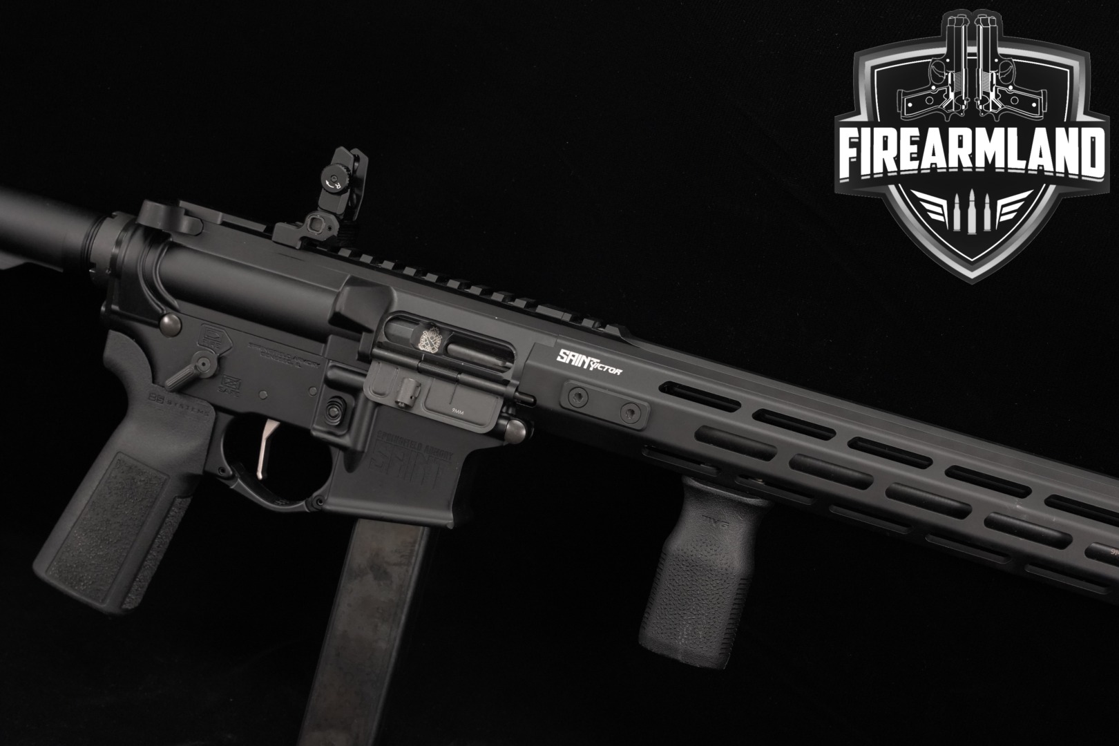 Springfield Armory SAINT Victor 9mm Carbine 9mm Luger Black in Excellent Condition Thumbnail