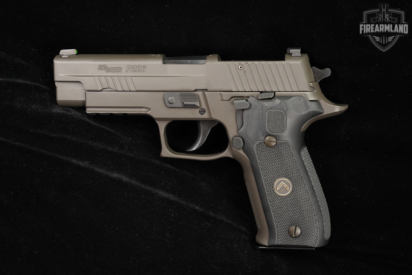 Sig Sauer P226 Legion 9mm 4.4 Grey P-226 +3 MAGS & ORIG CASE-img-5