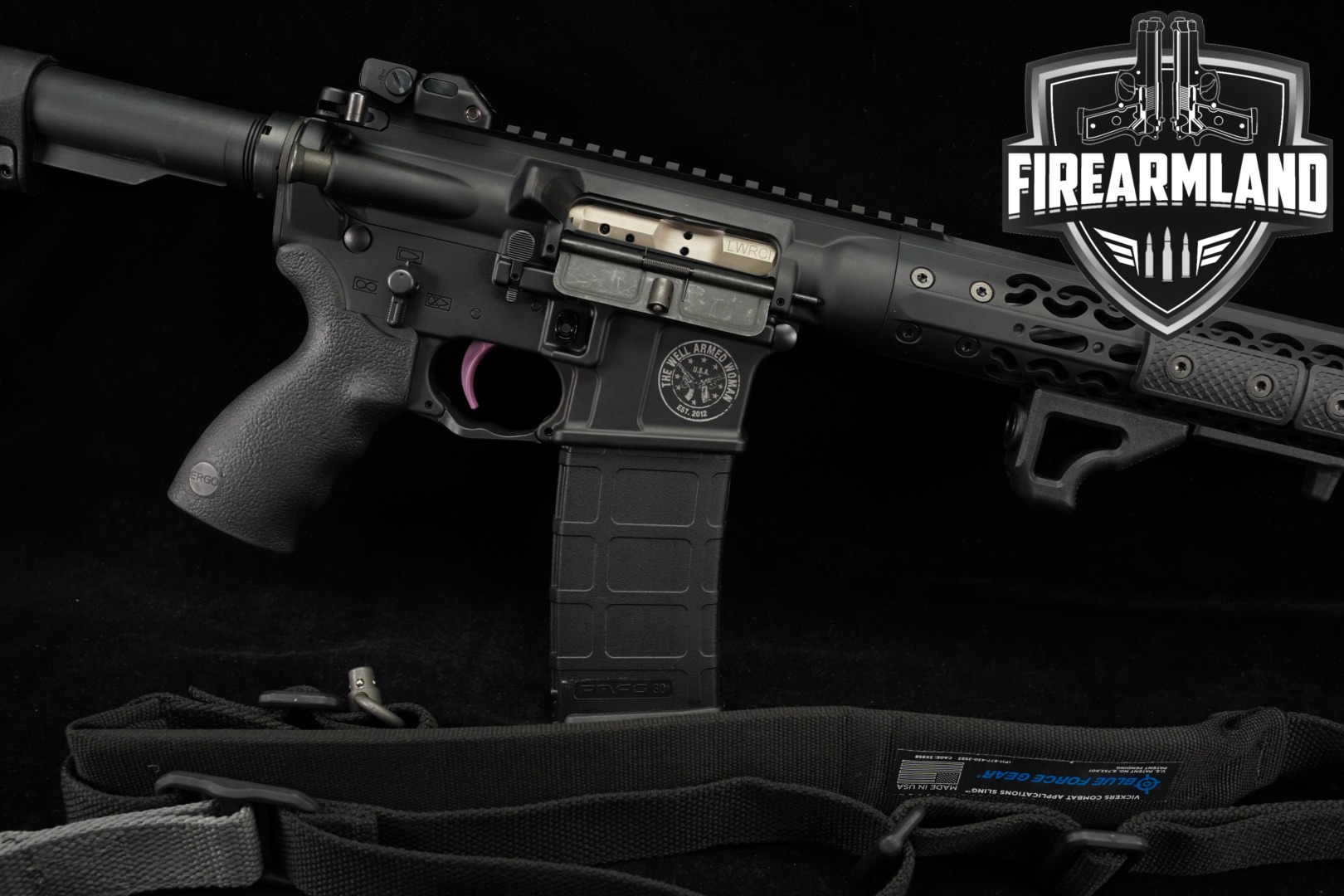 LWRC International IC-DIADEM The Well Armed Woman Edition 5.56mm NATO Black in Excellent Condition Thumbnail