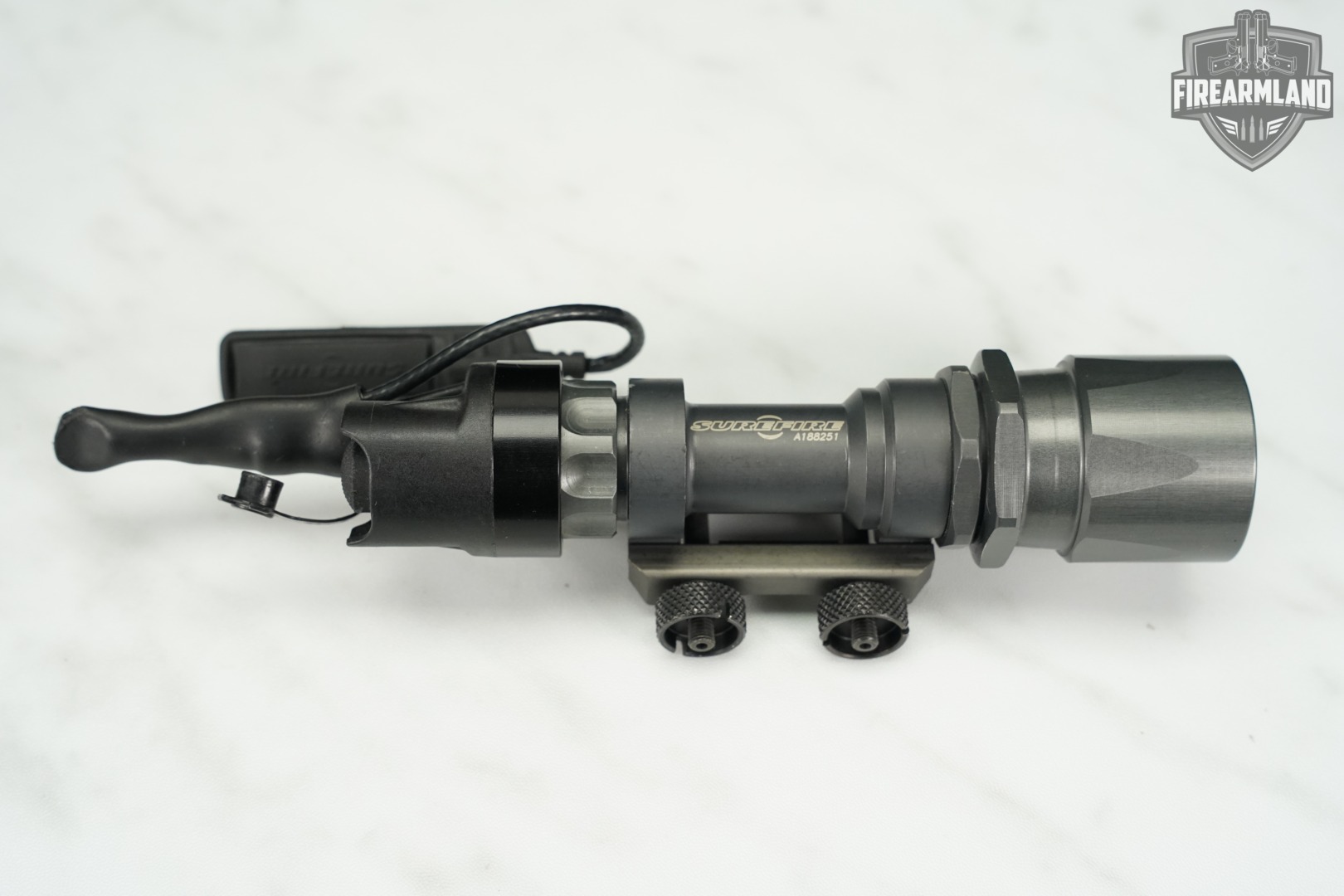 SureFire M951 W/ XM07 Remote Duel Switch Tailcap 65 Lumens Weapon Light-img-3