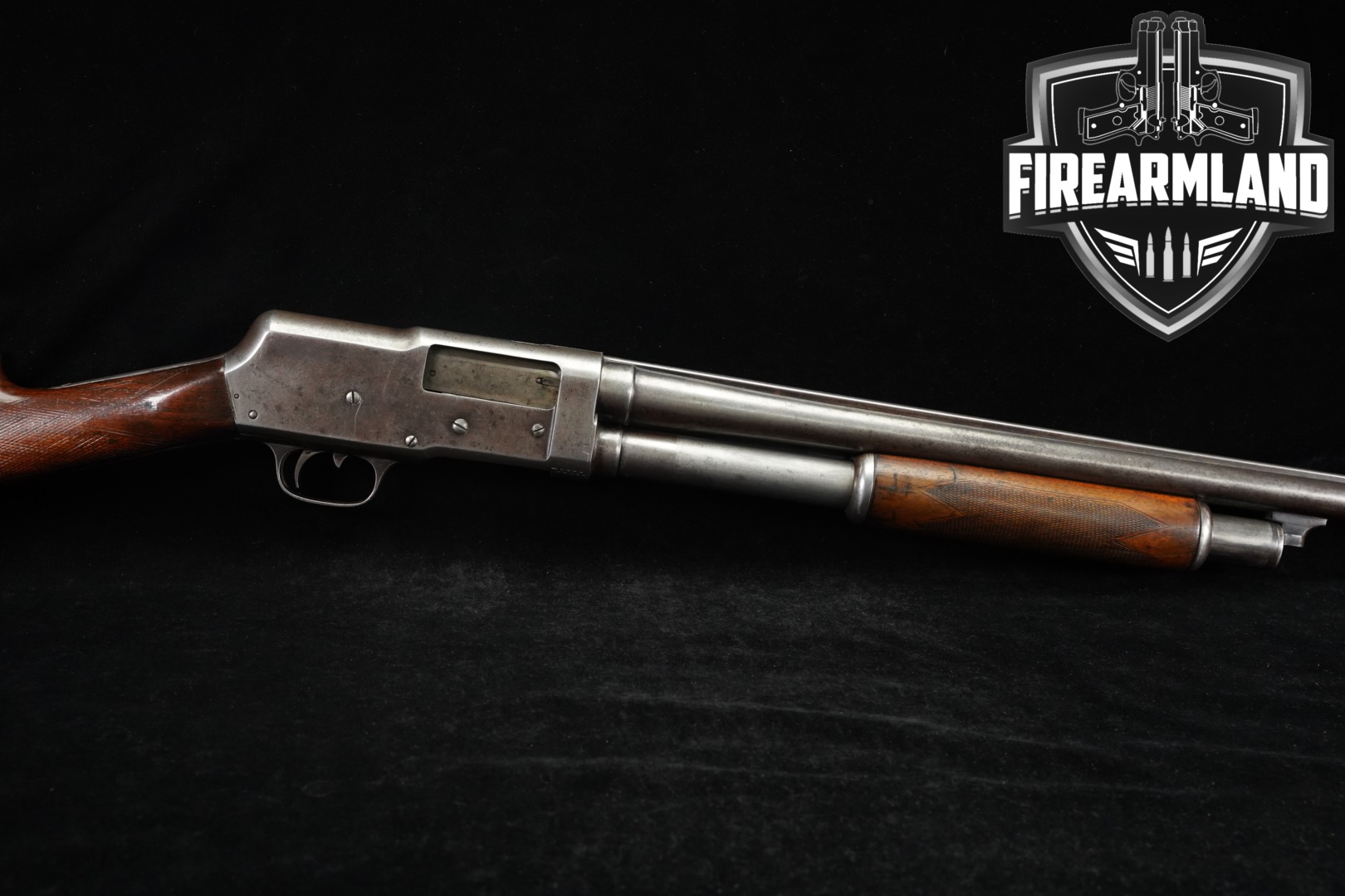 J Stevens A&T Co Model 520 12 Gauge Blued & Walnut in Fair Condition Thumbnail