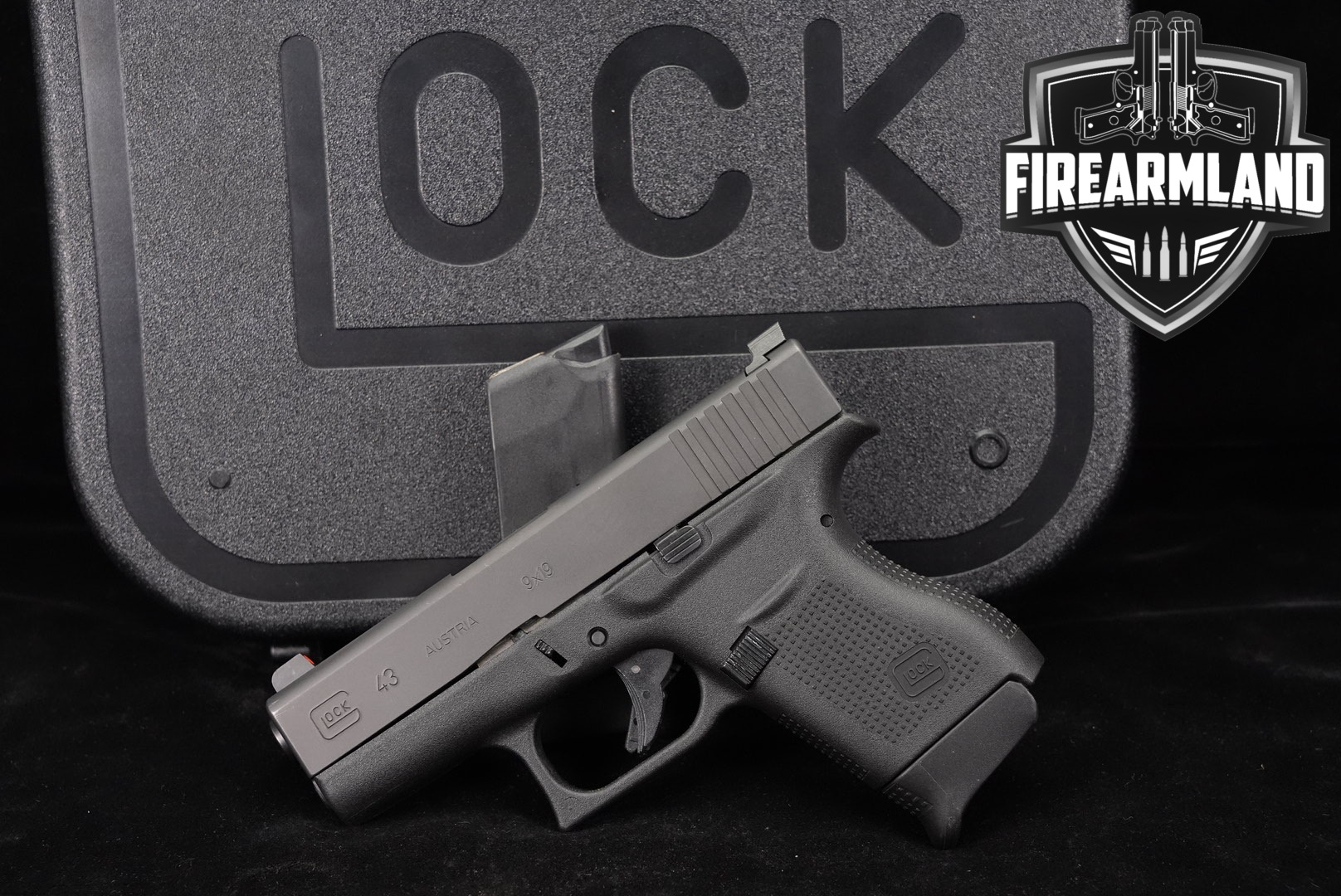 Glock 43 G43 Slimline 9mm 3.41" +2 MAGS & ORIG CASE-img-0