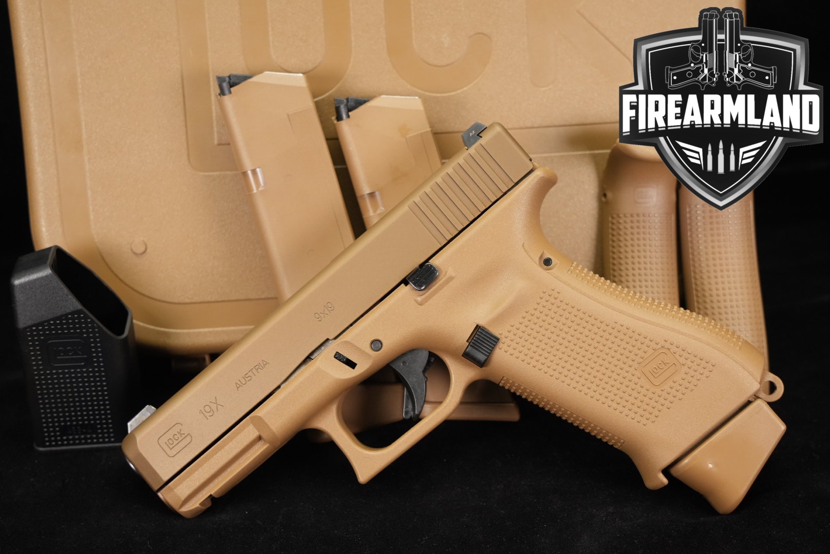 Glock 19X 9mm Luger Coyote in Excellent Condition Thumbnail